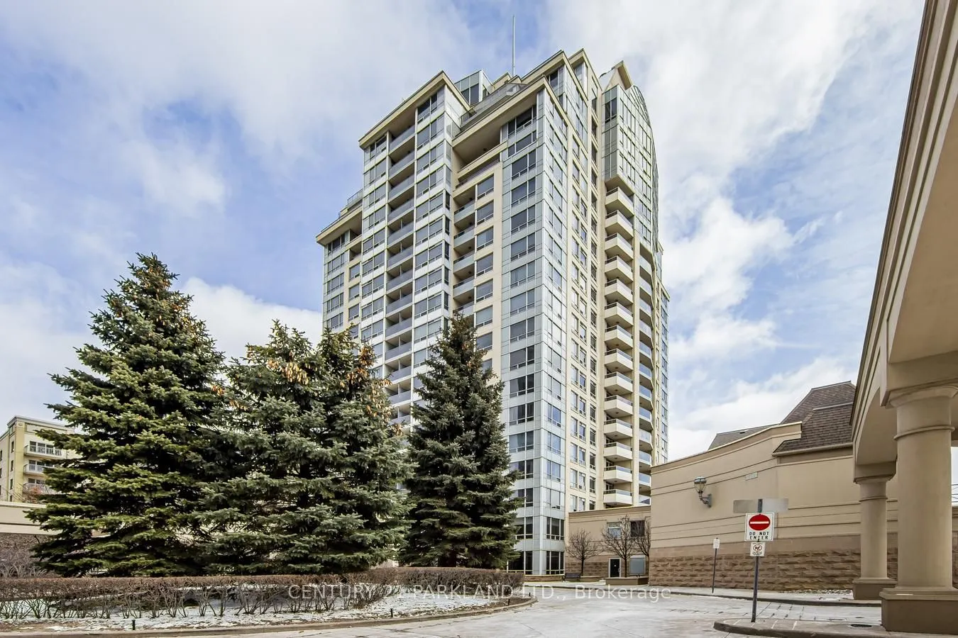 8 Rean Drive, #1701