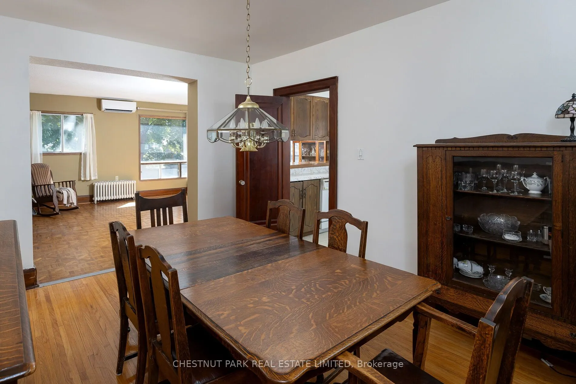 25 Maxwell Avenue