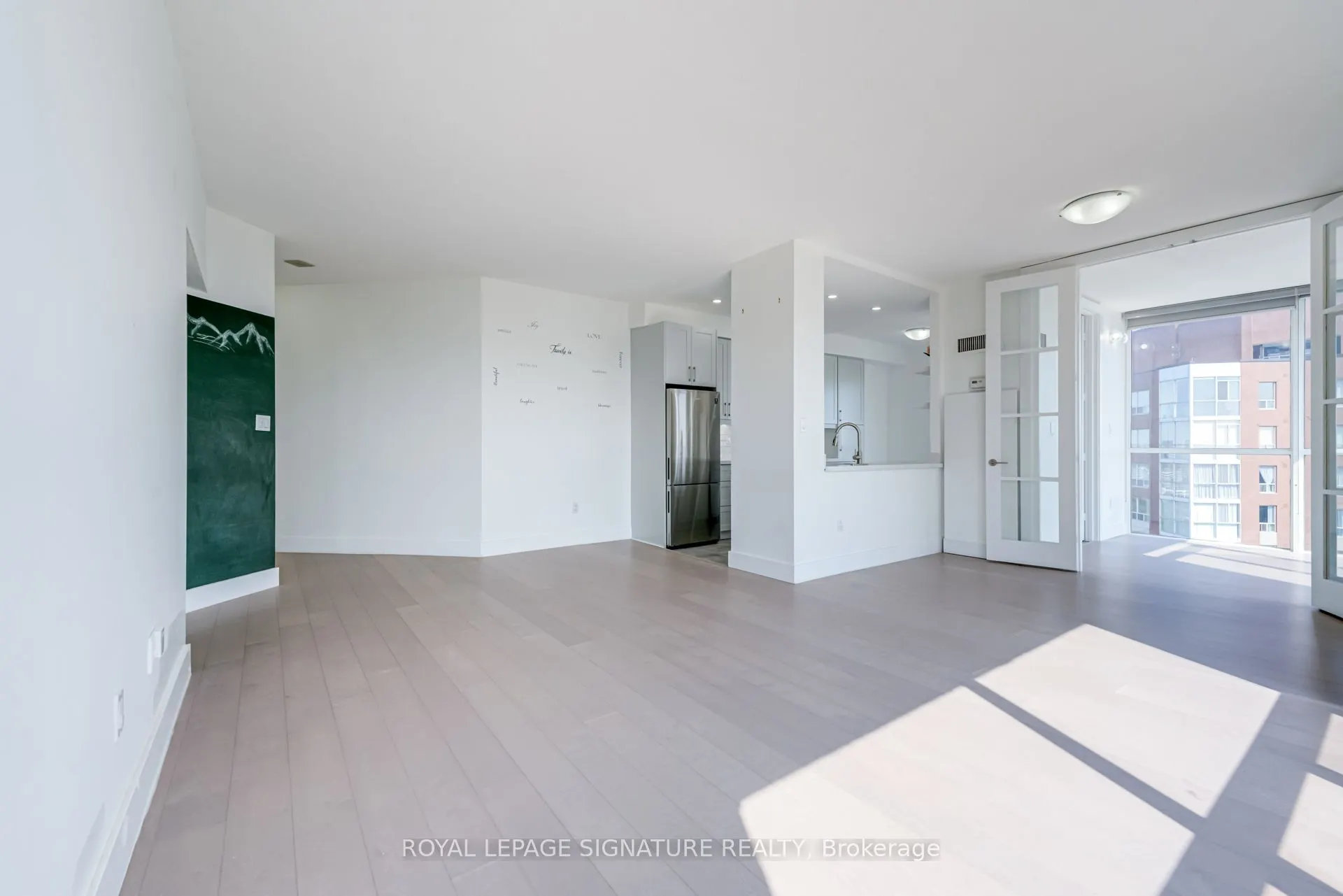 5 Concorde Place, #3609