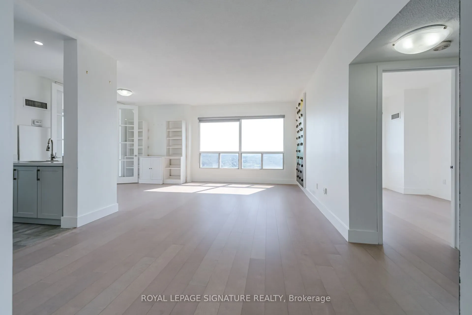 5 Concorde Place, #3609