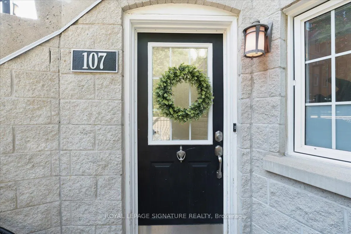 262 St Helens Avenue, #107