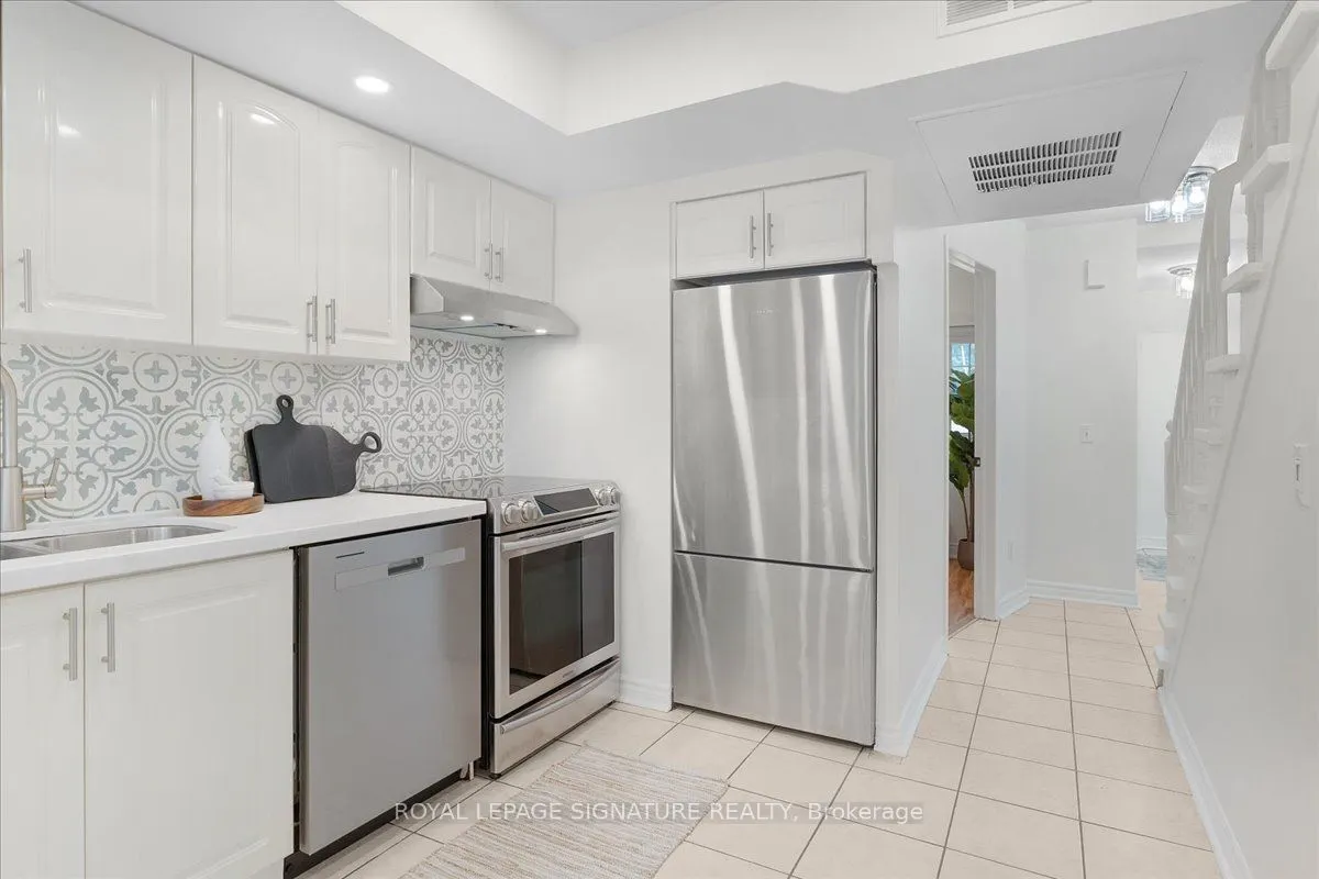 262 St Helens Avenue, #107