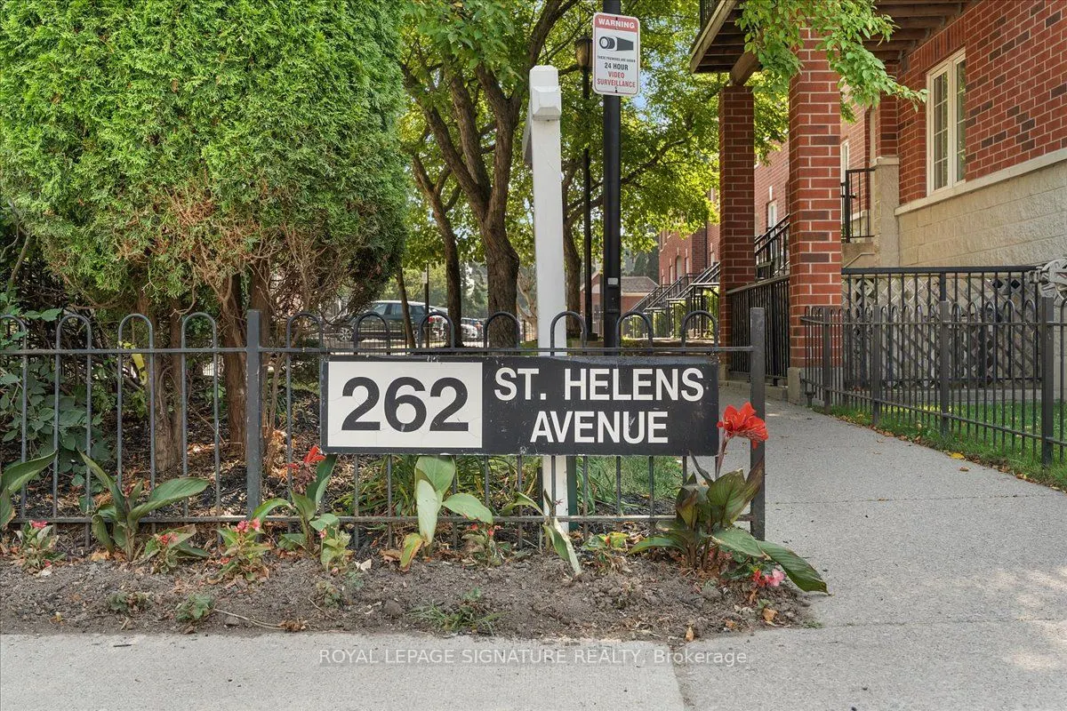 262 St Helens Avenue, #107