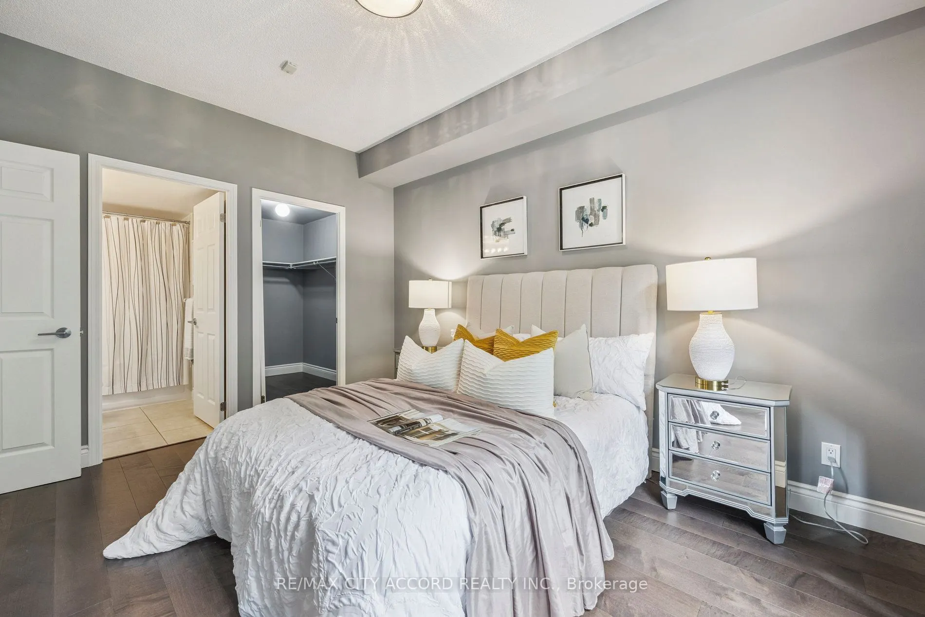 485 Rosewell Avenue, #210