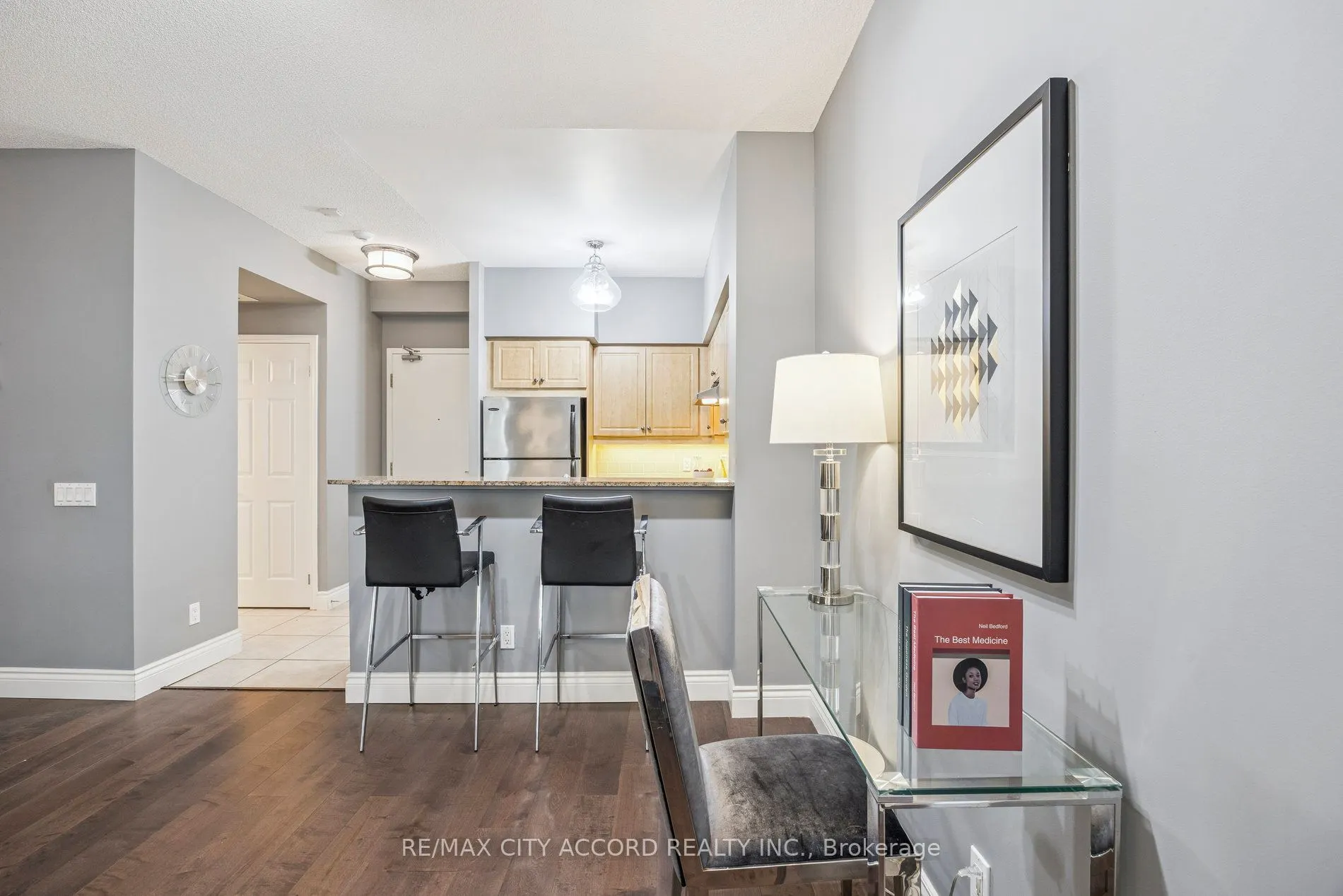 485 Rosewell Avenue, #210