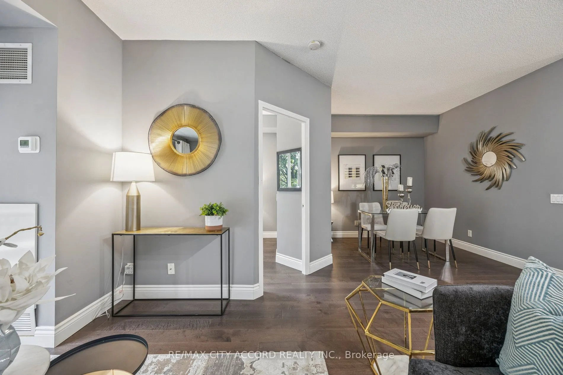 485 Rosewell Avenue, #210