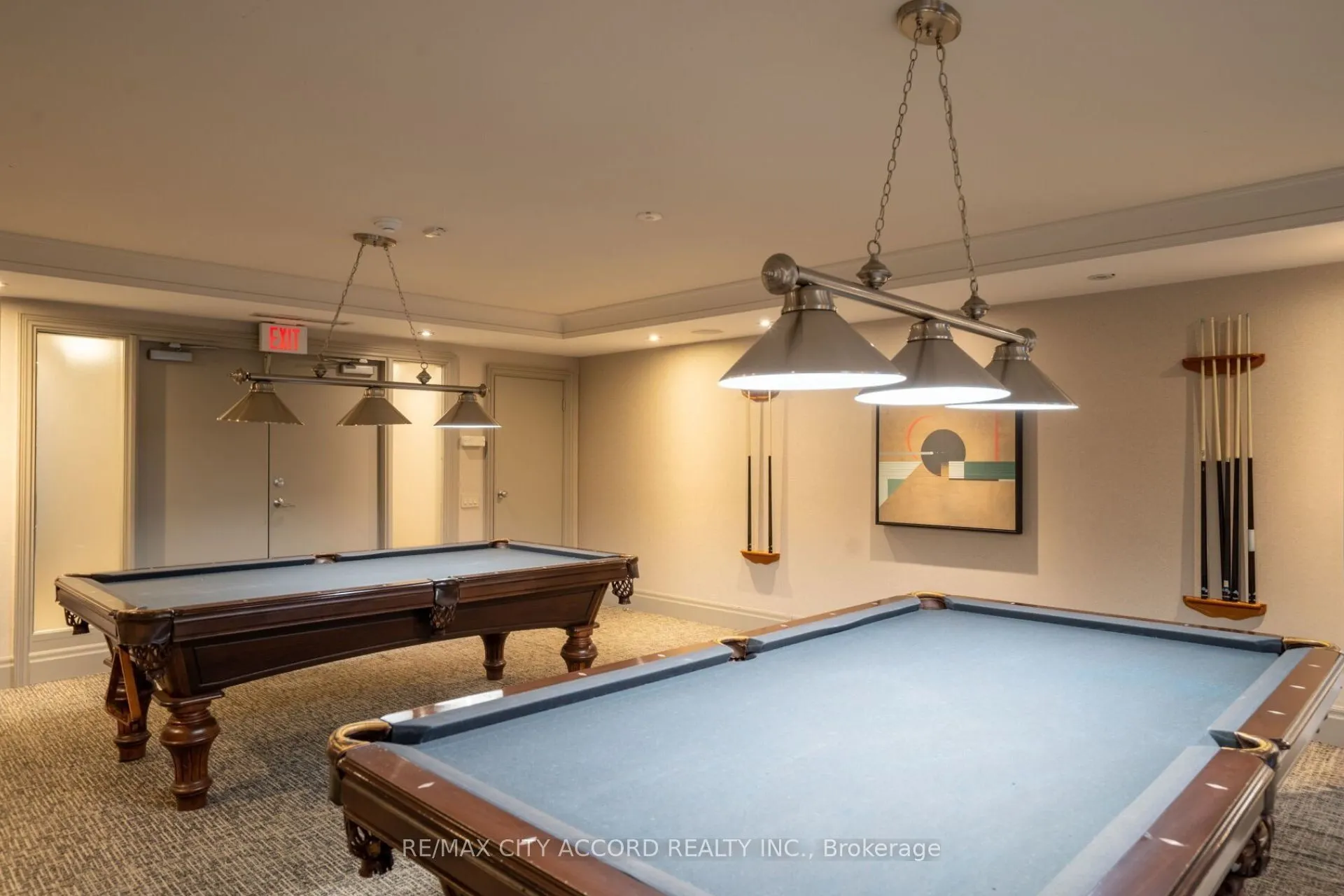 485 Rosewell Avenue, #210