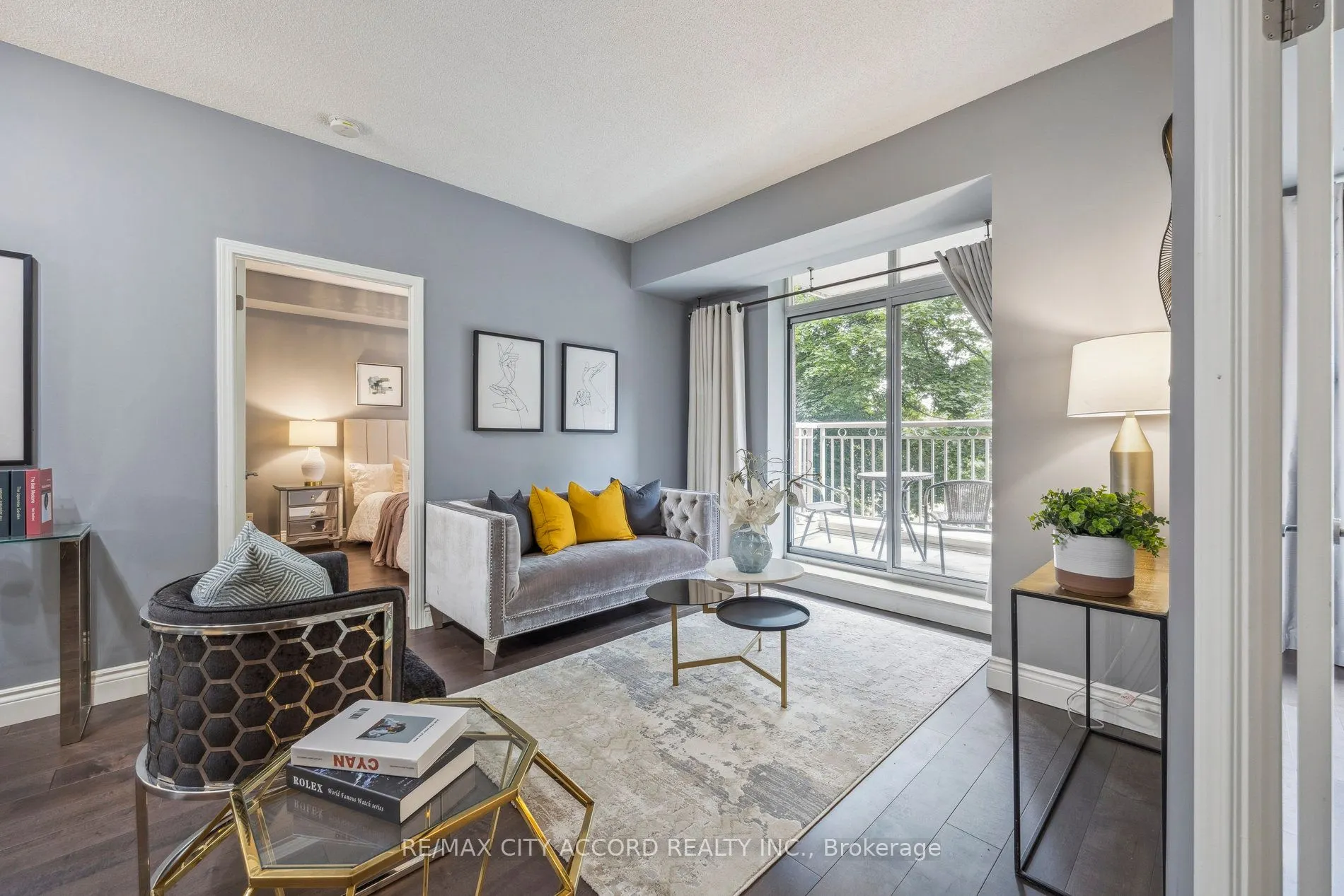 485 Rosewell Avenue, #210