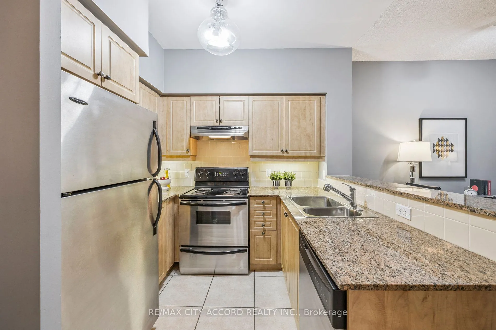 485 Rosewell Avenue, #210
