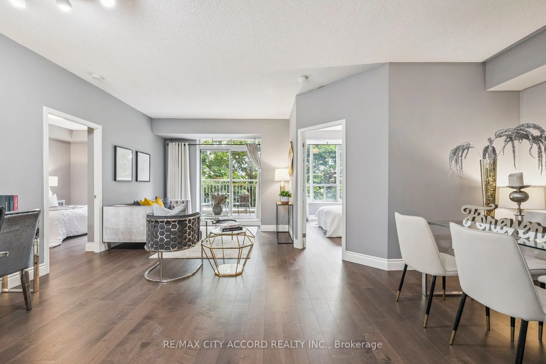 485 Rosewell Avenue, #210