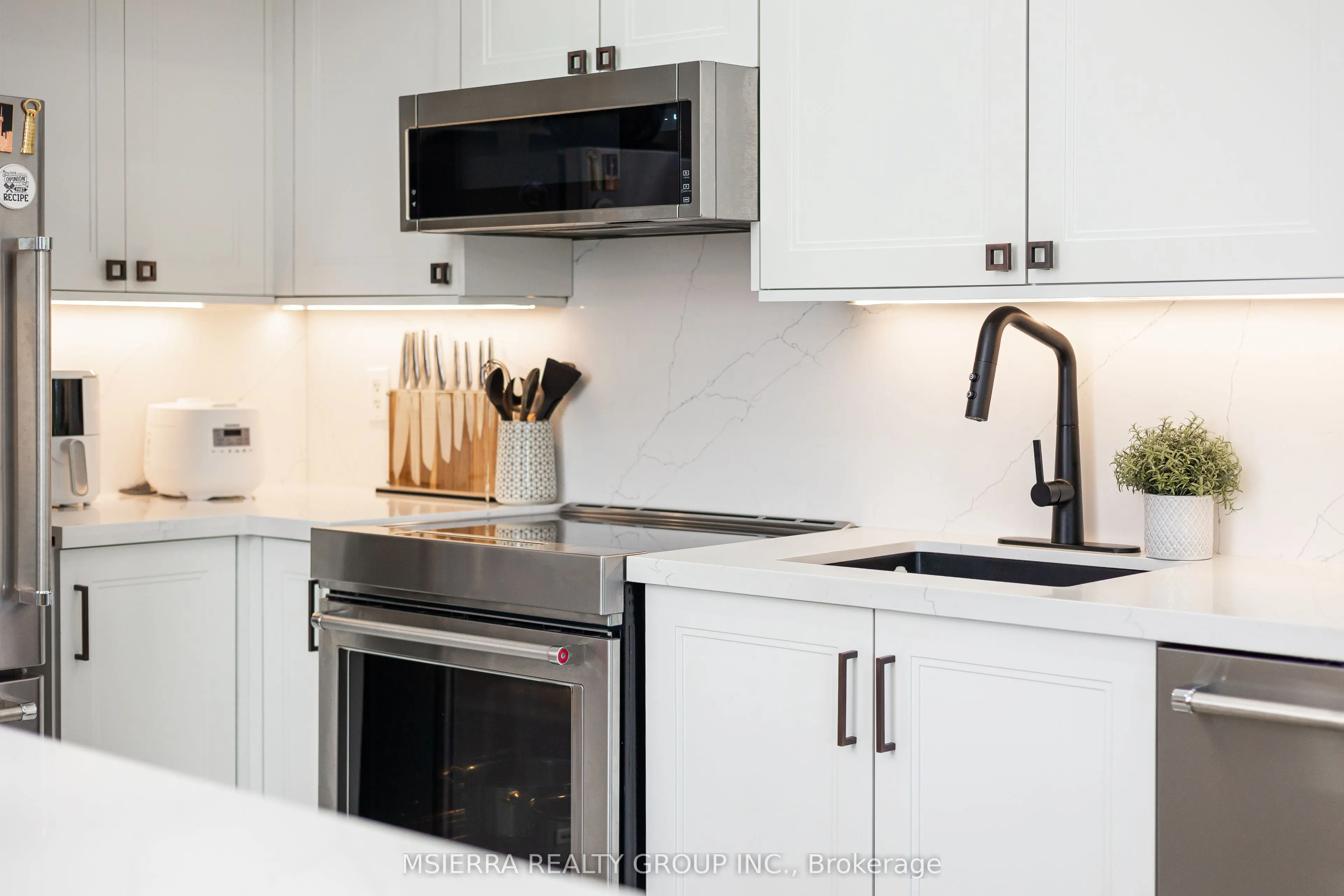 1496 Victoria Park Avenue, #254