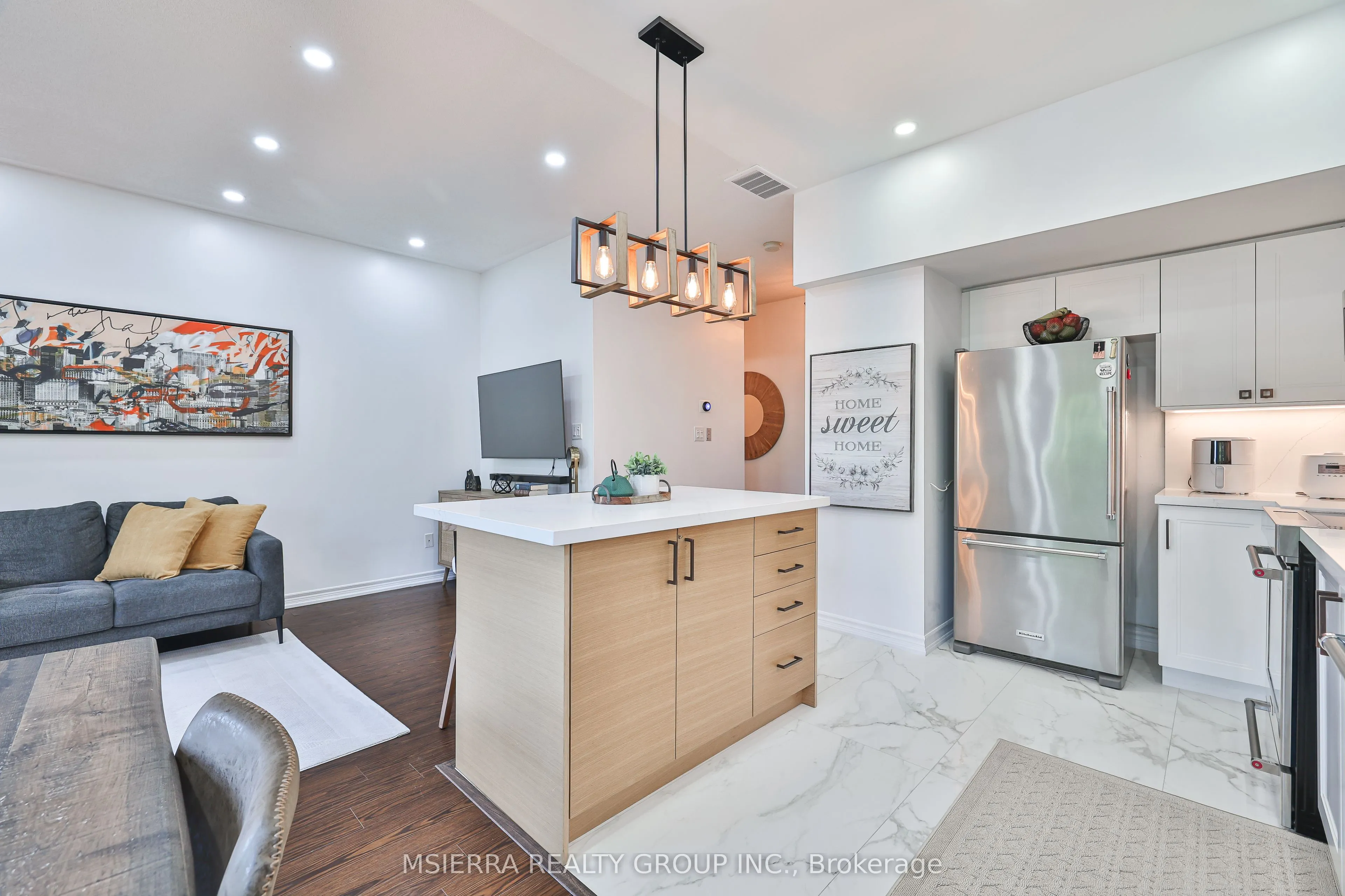 1496 Victoria Park Avenue, #254
