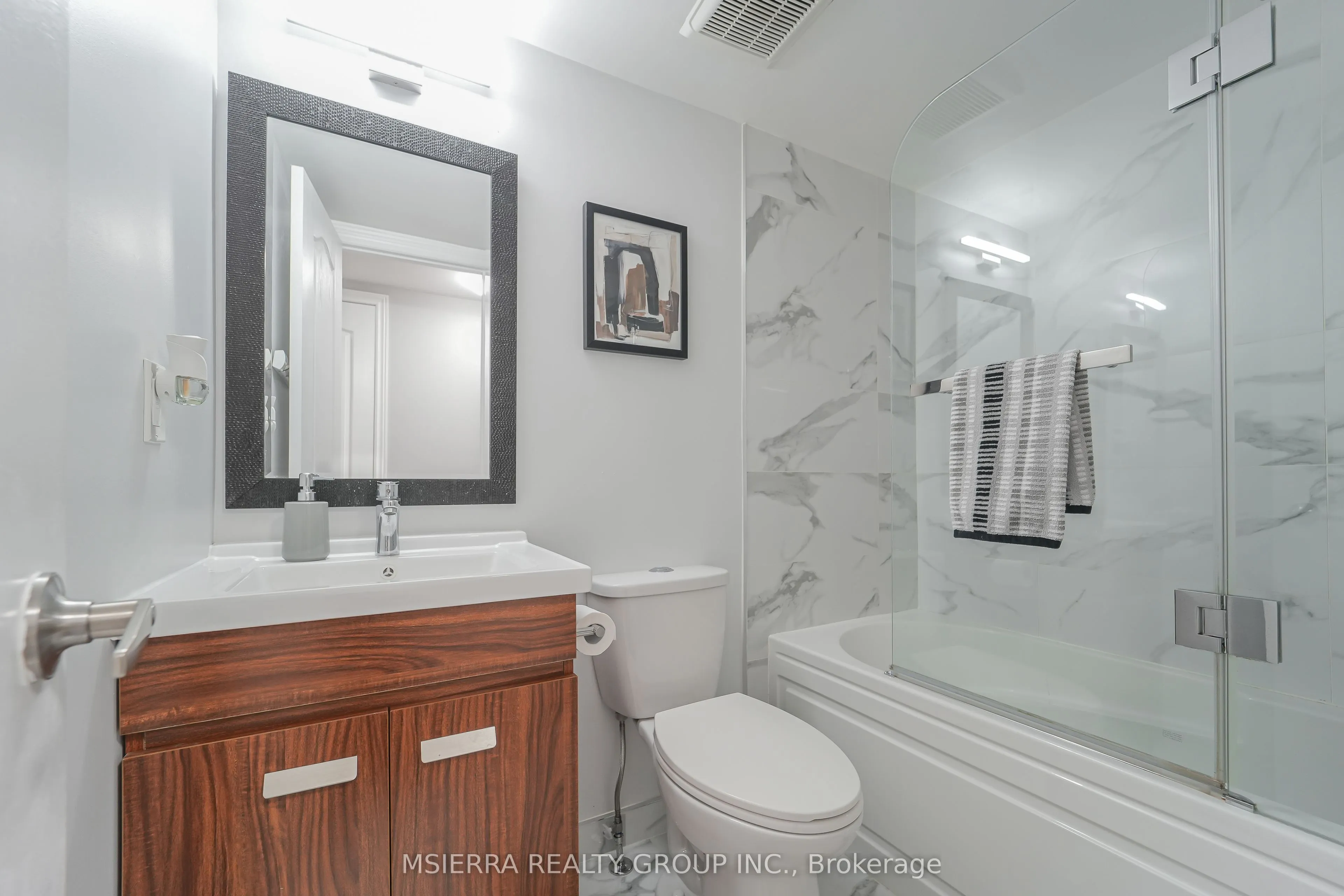 1496 Victoria Park Avenue, #254