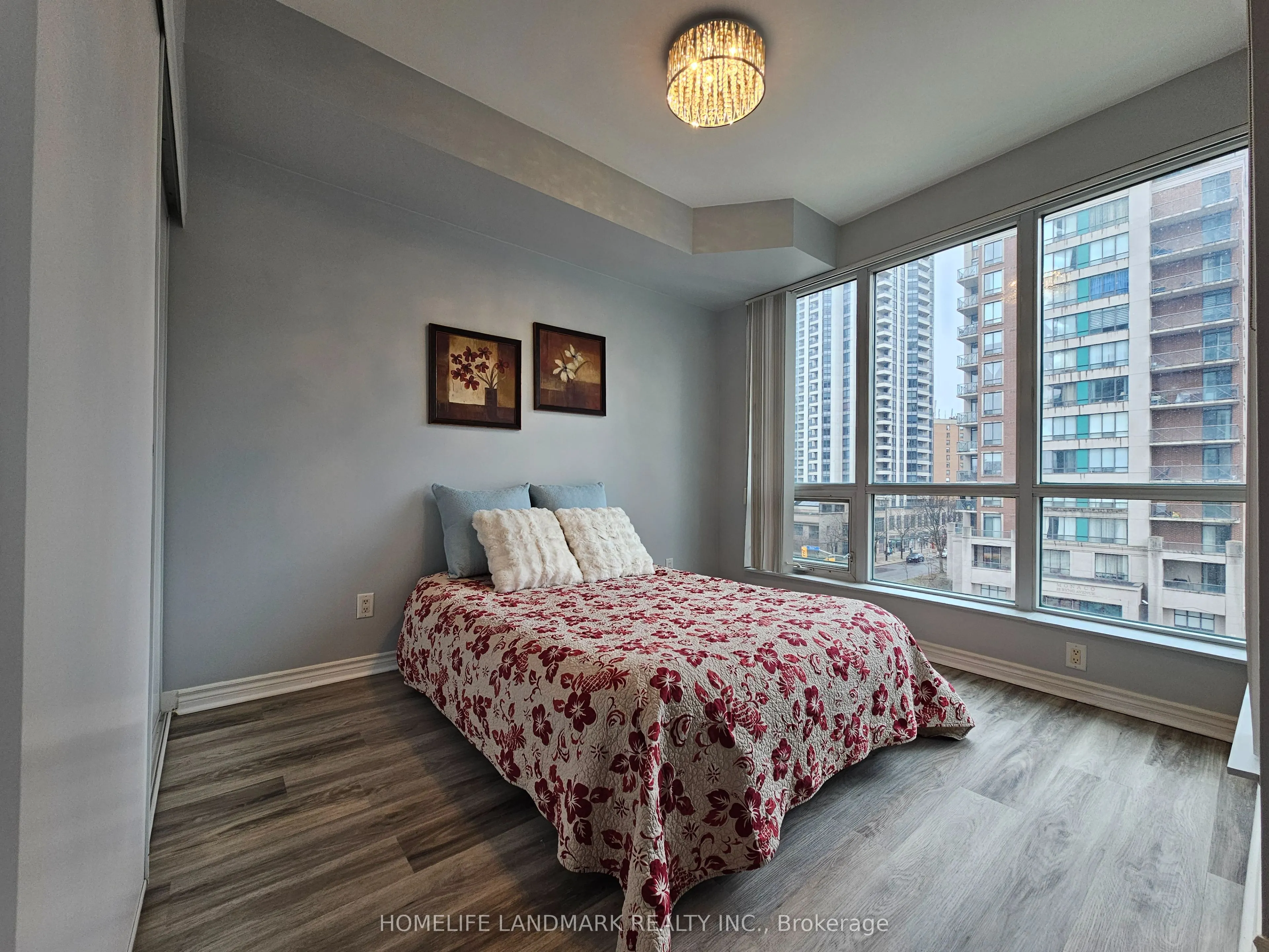 60 Byng Avenue, #401