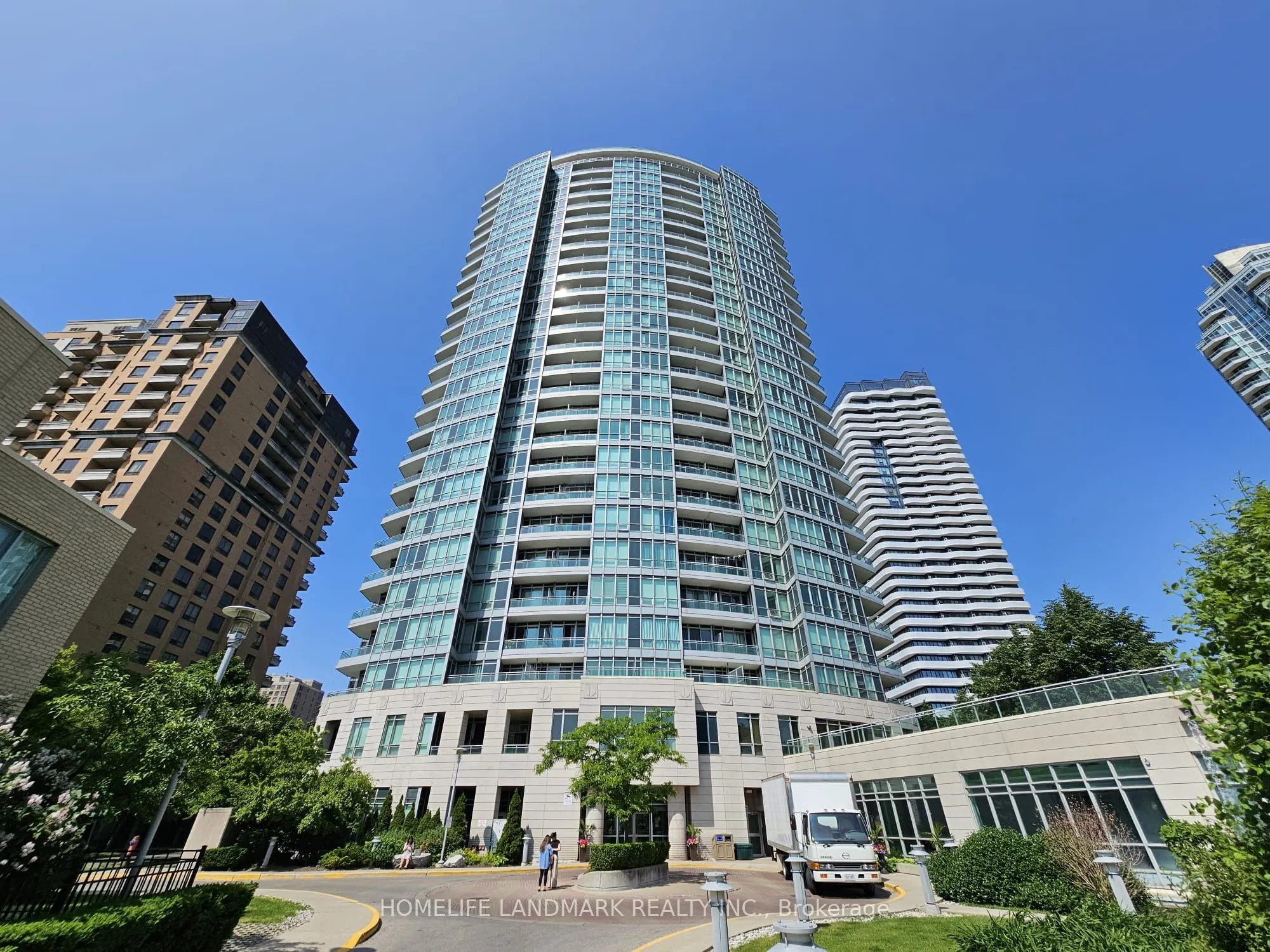 60 Byng Avenue, #401