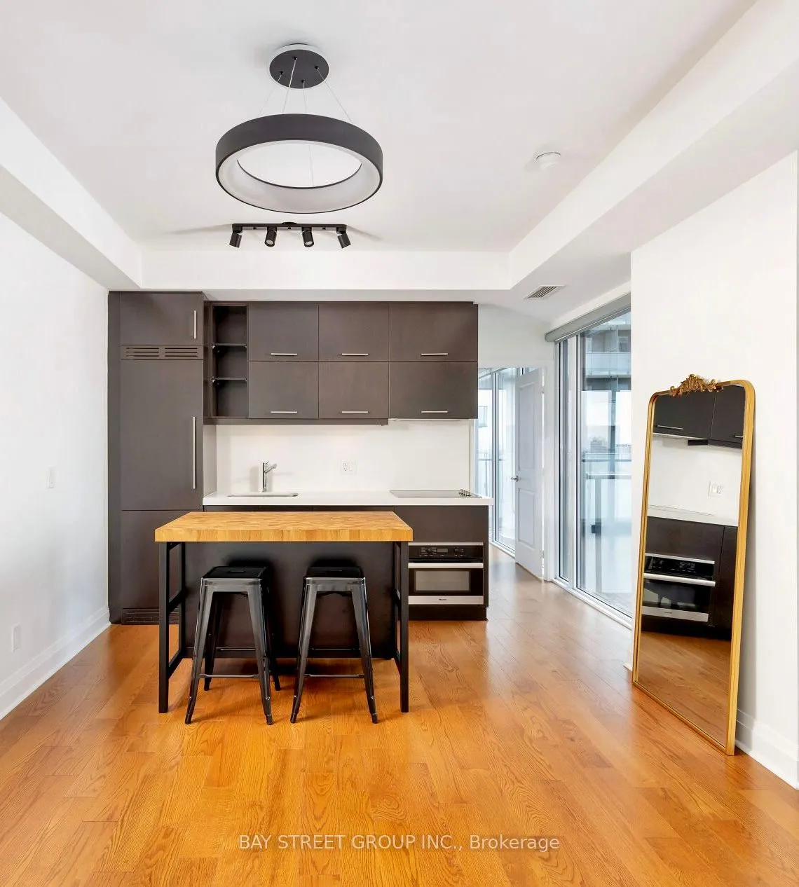 1080 Bay Street, #1608