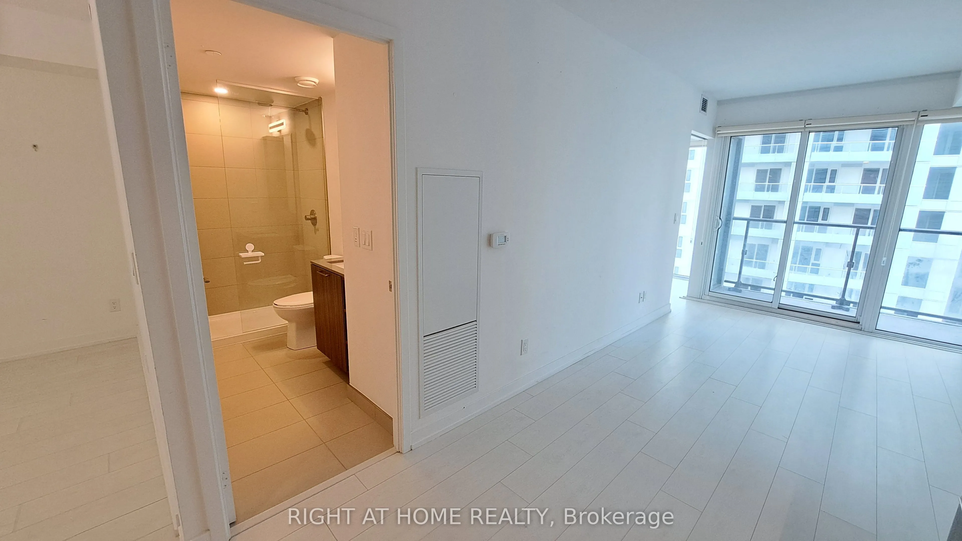 19 Western Battery Road, #1902