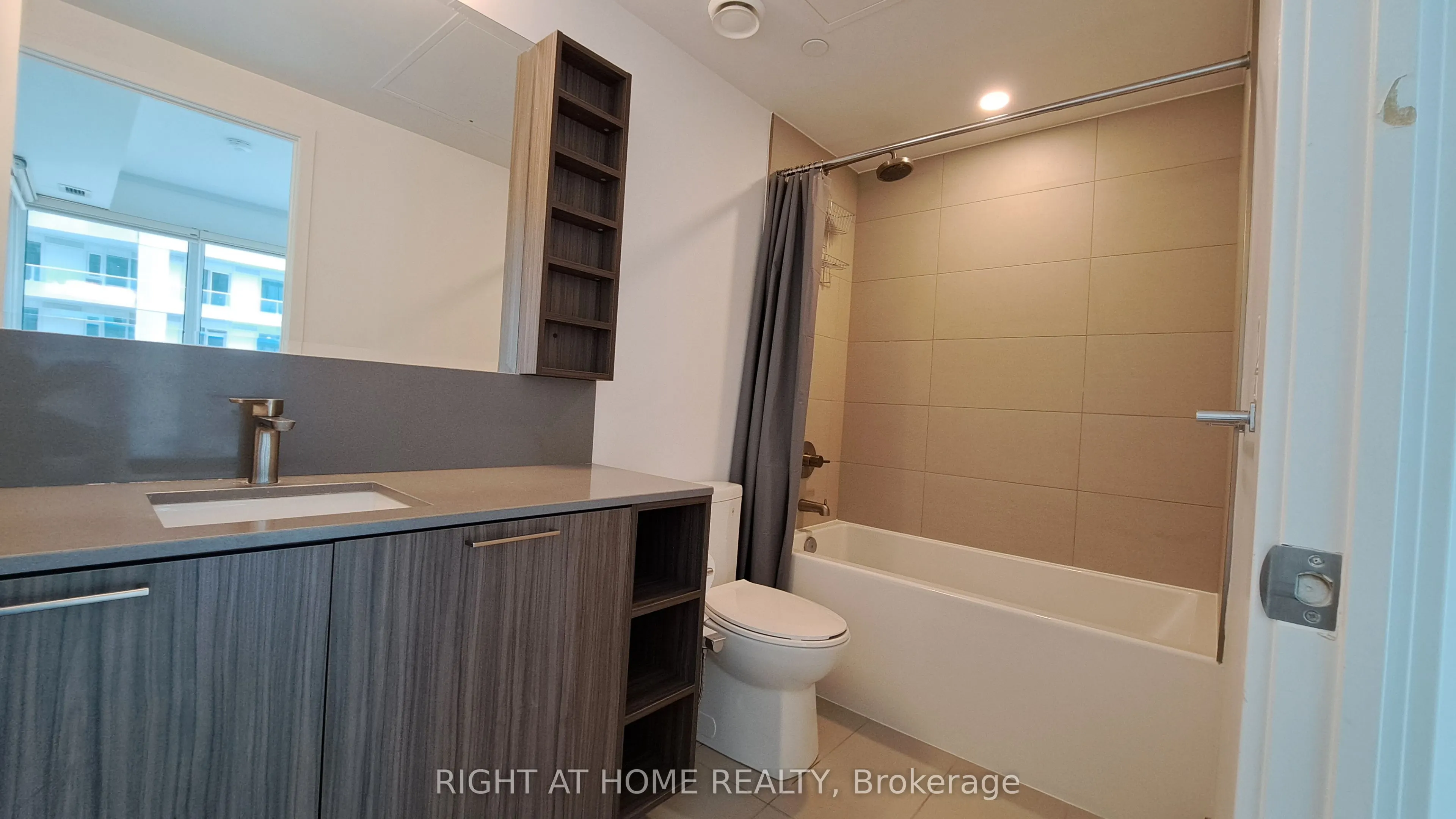 19 Western Battery Road, #1902