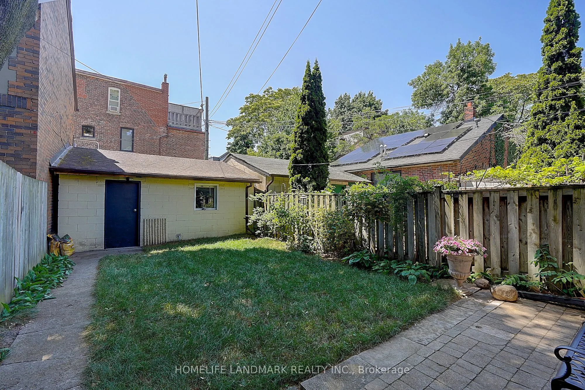 596 Palmerston Avenue