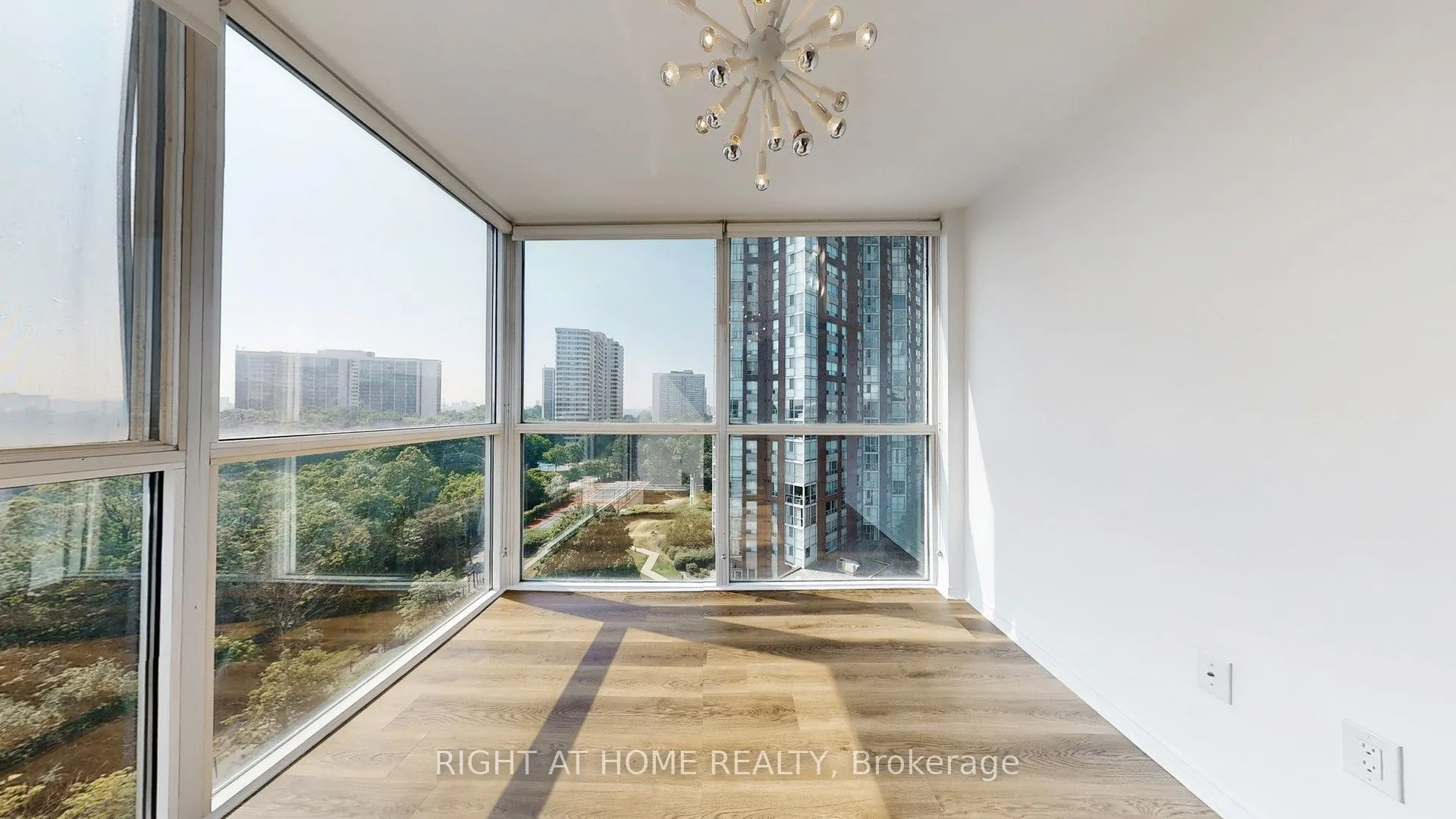 7 Concorde Place, #904