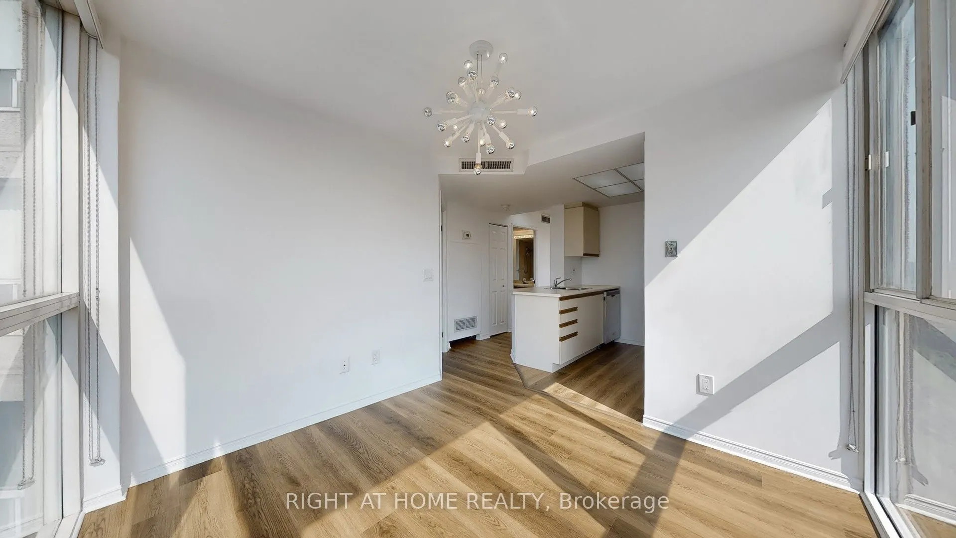 7 Concorde Place, #904