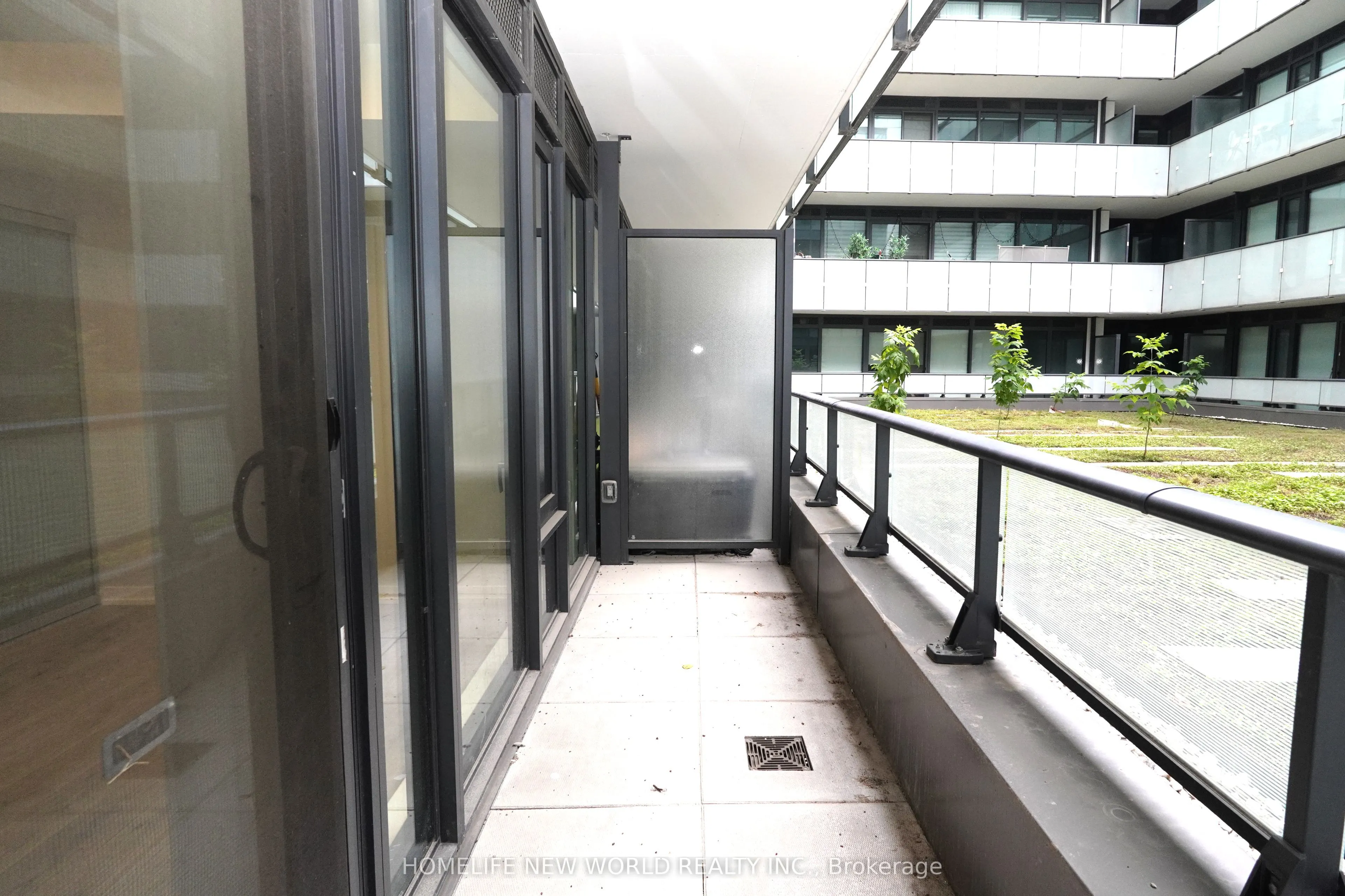 161 Roehampton Avenue, #233