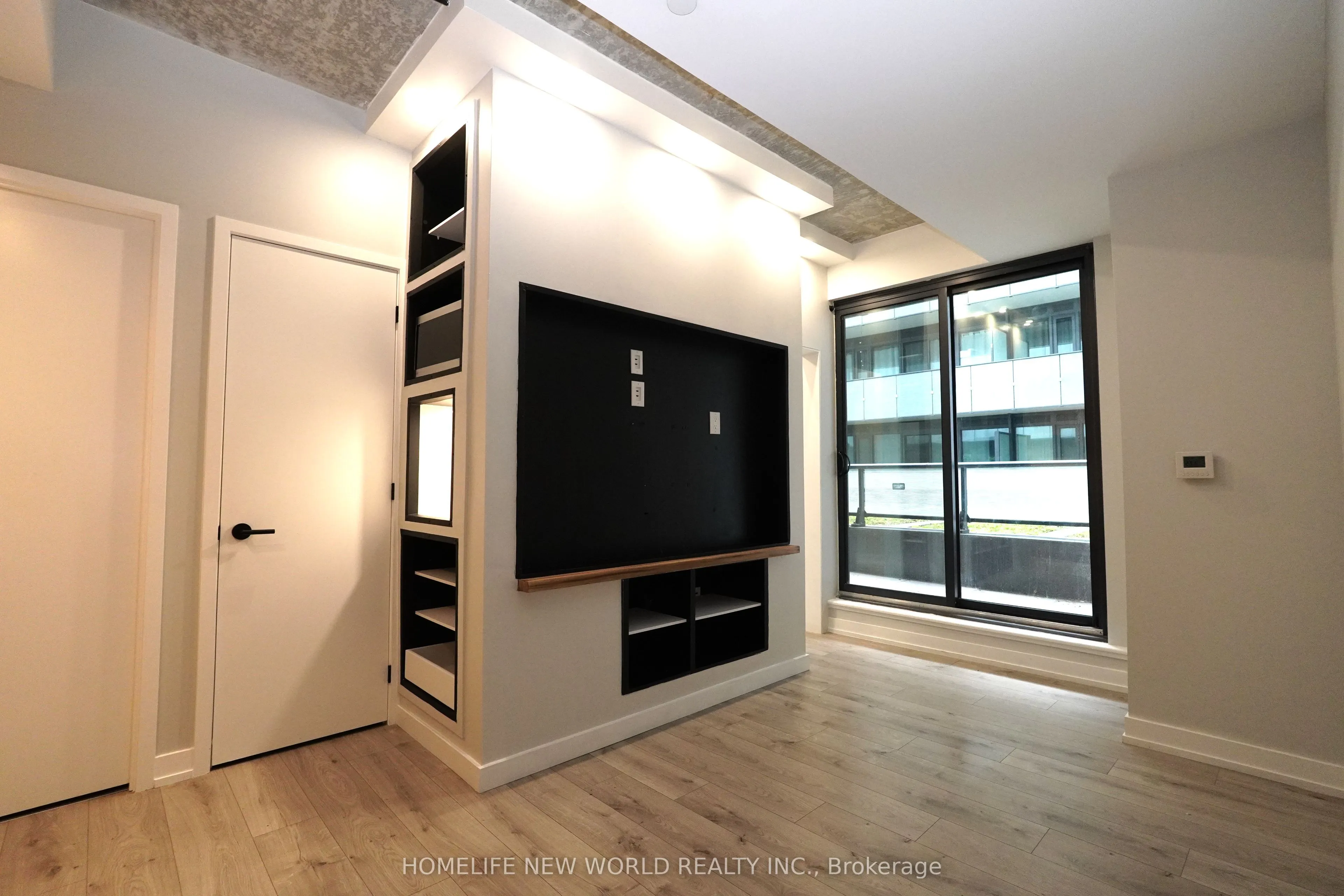 161 Roehampton Avenue, #233