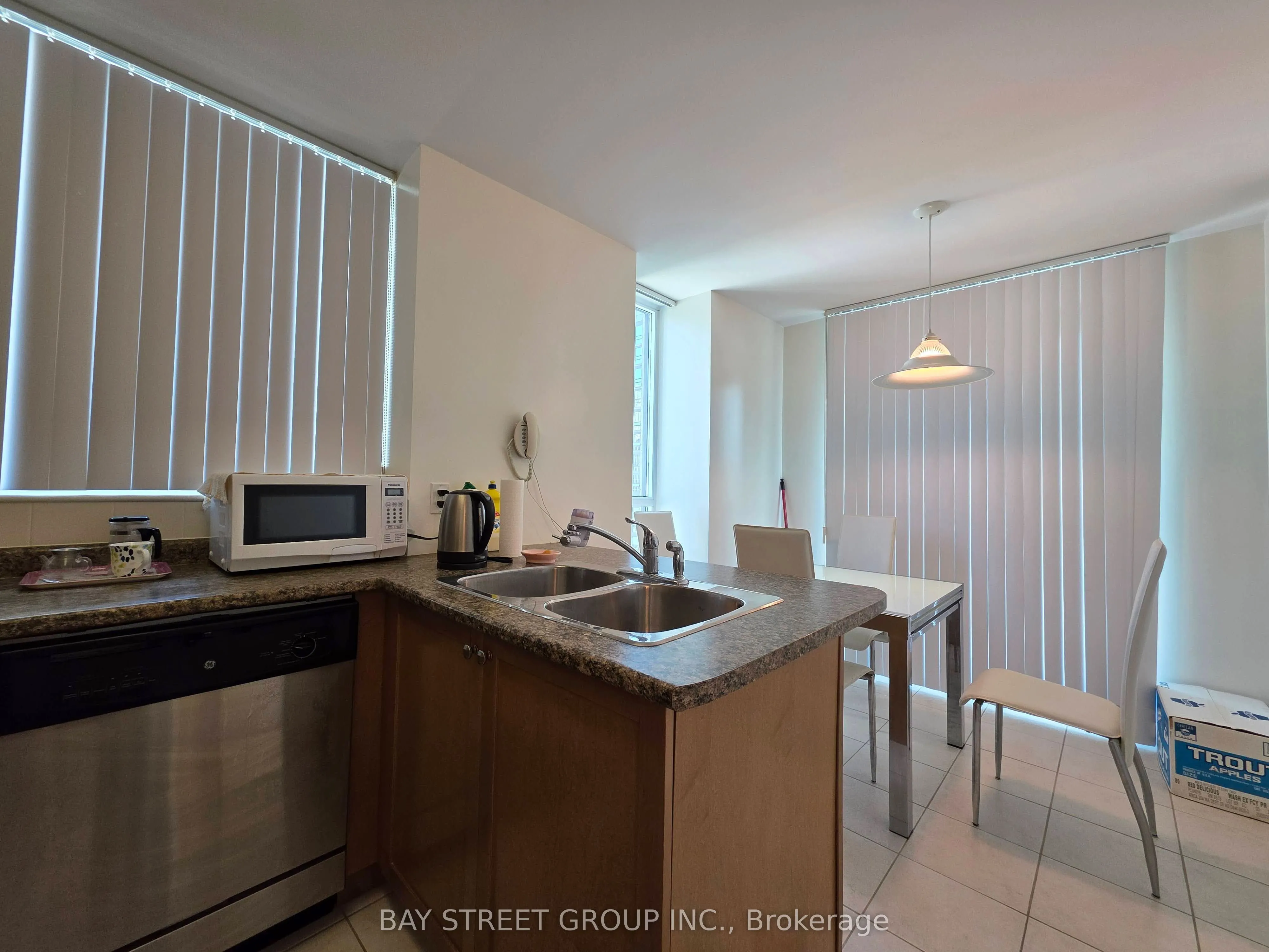 18 Spring Garden Avenue, #1905