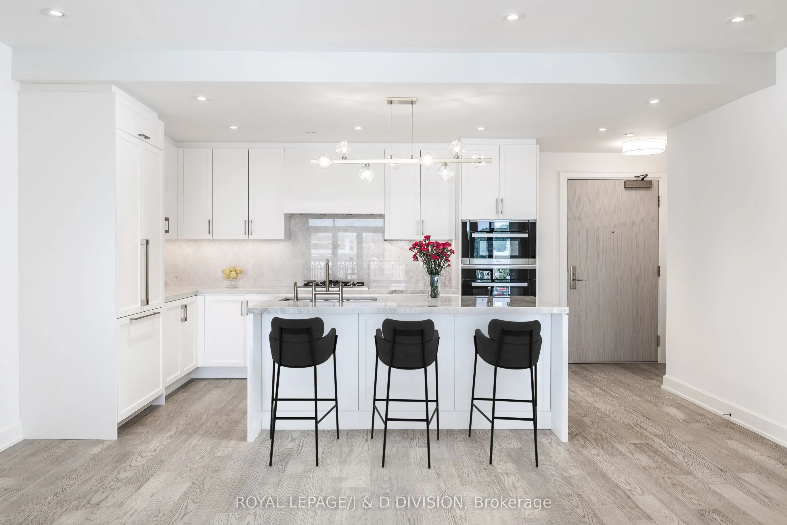 1 Strathgowan Avenue, #505