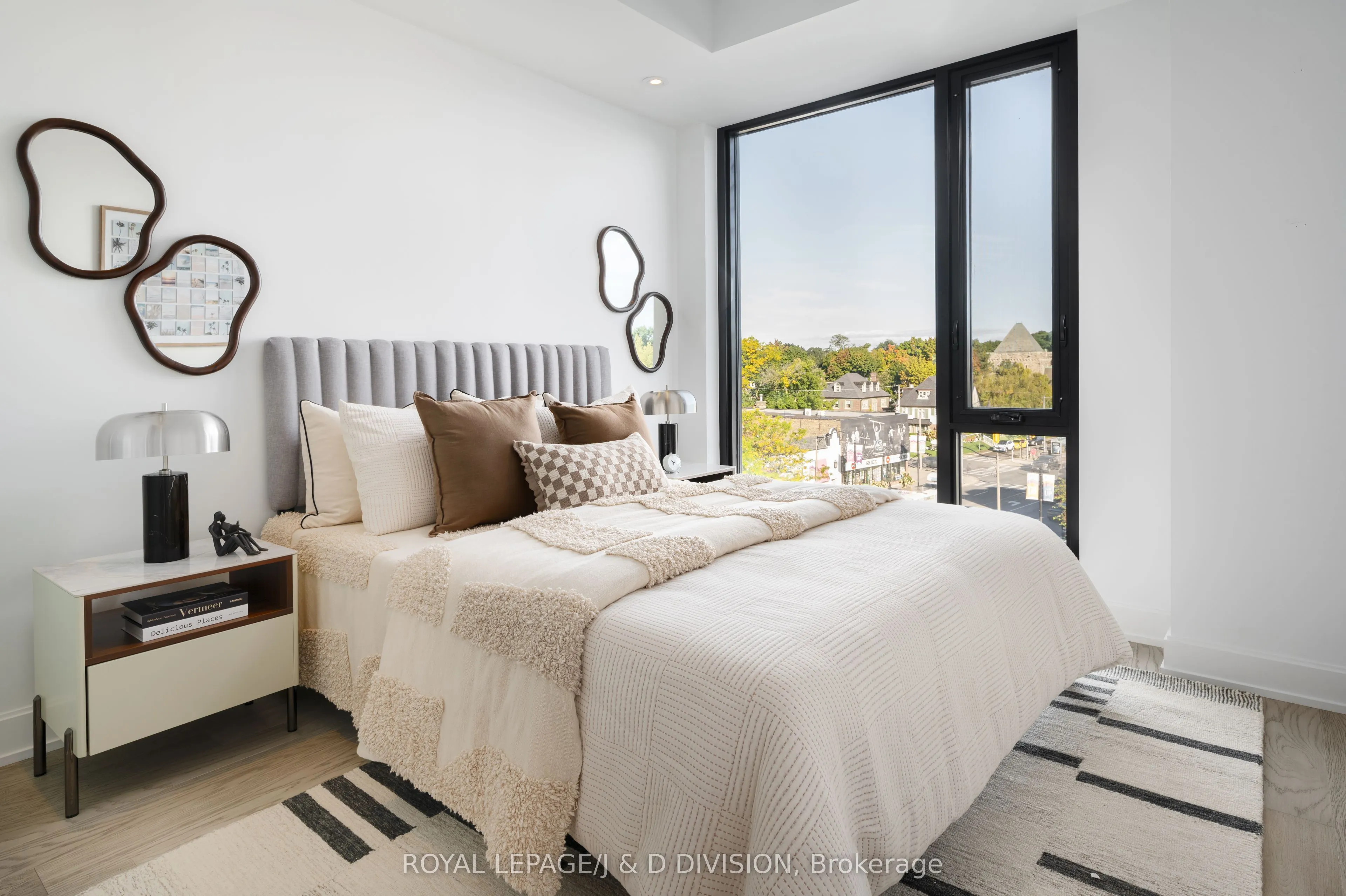 1 Strathgowan Avenue, #505