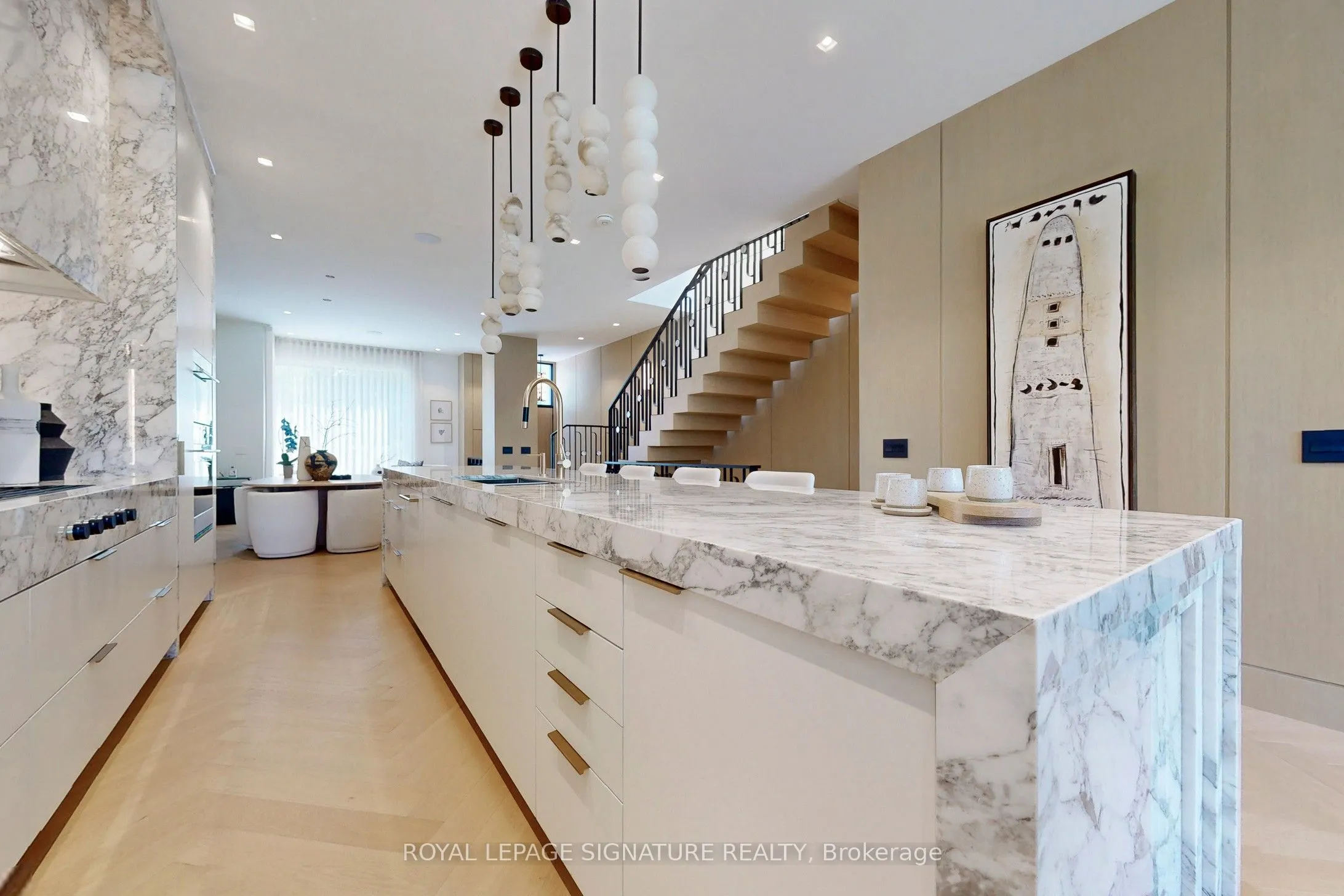 126 Sherwood Avenue