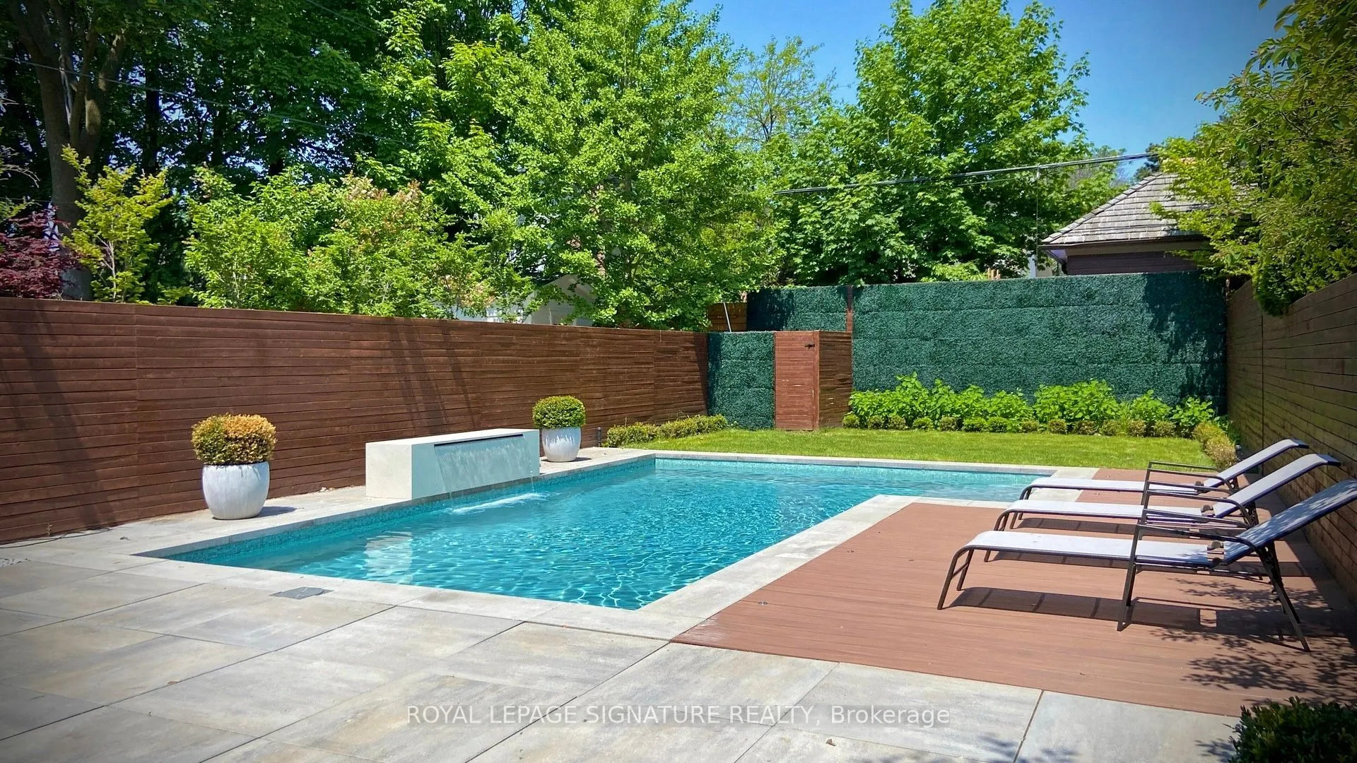 126 Sherwood Avenue