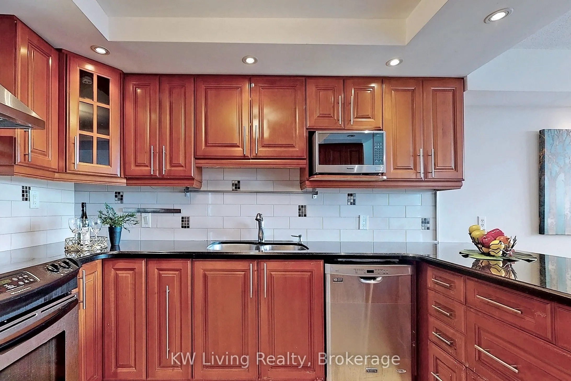 5444 Yonge Street, #1404
