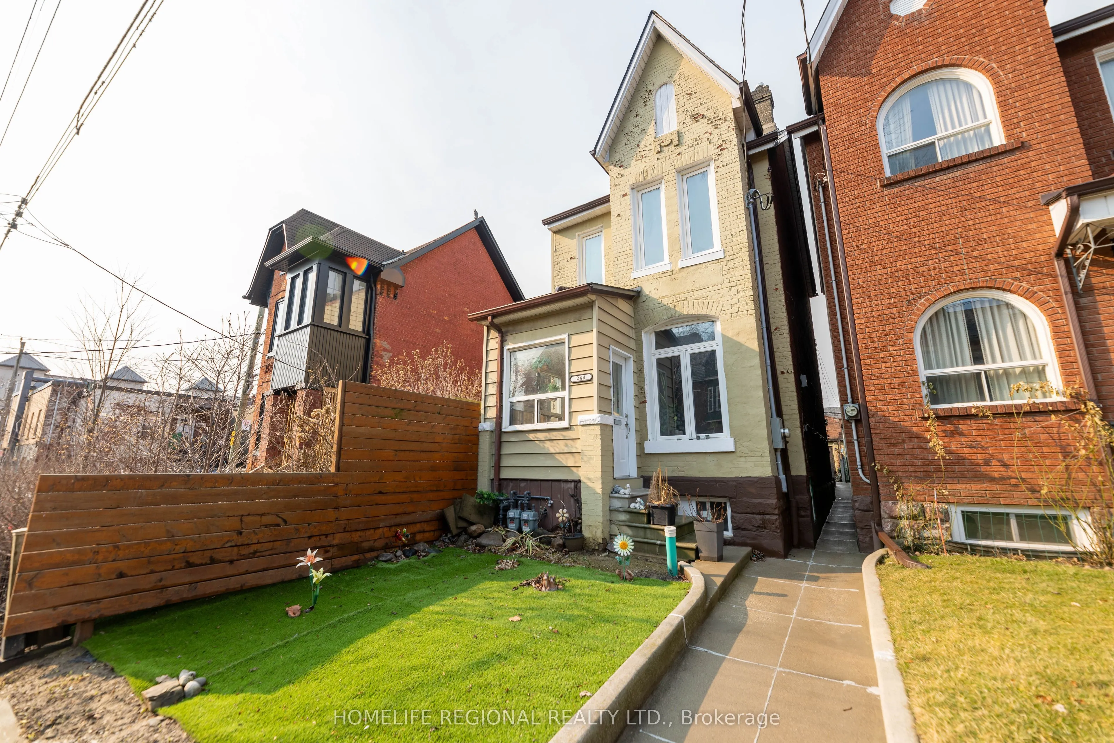 244 Roxton Road