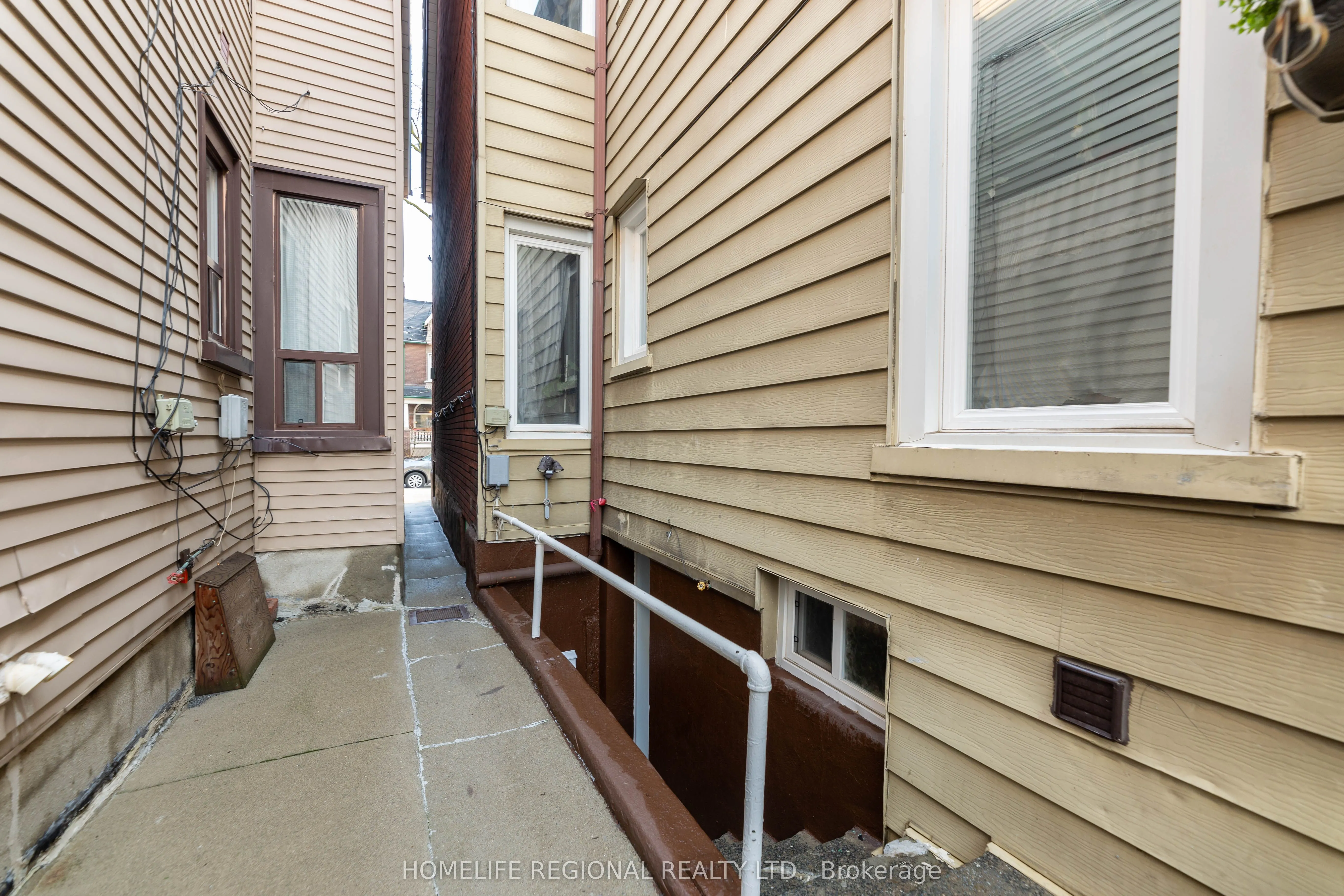 244 Roxton Road