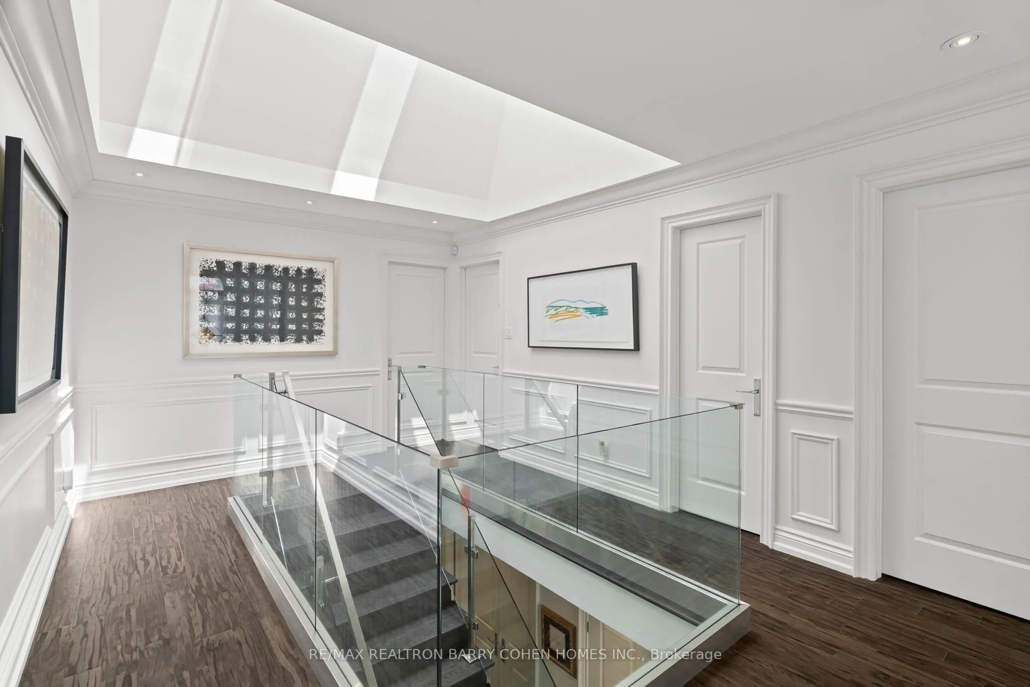 566 Castlefield Avenue
