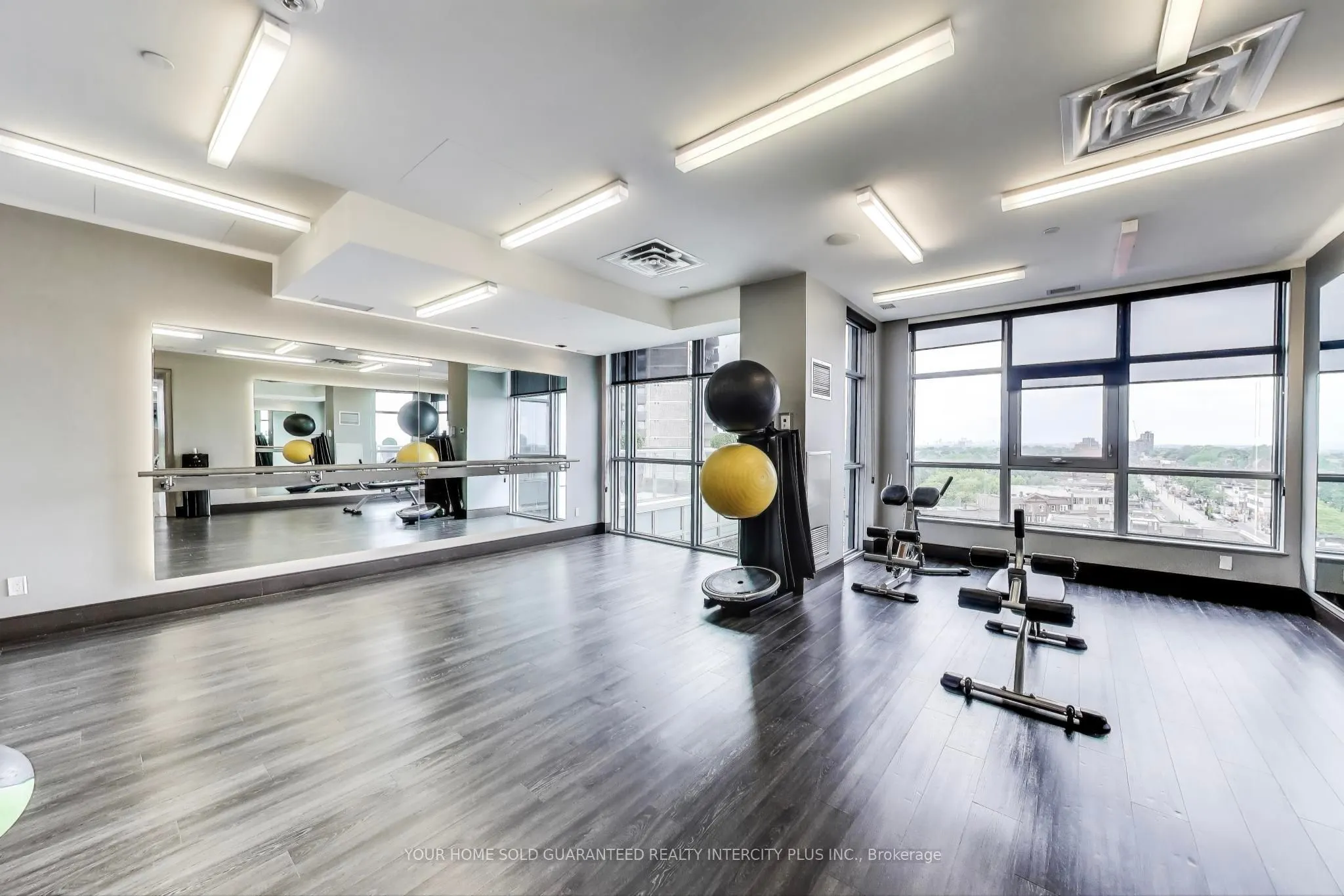 501 St. Clair Avenue W, #325