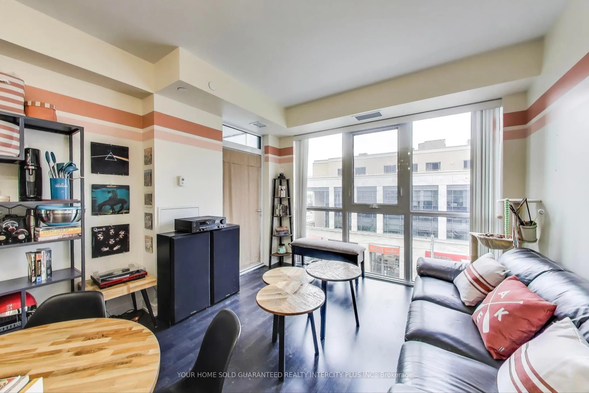 501 St. Clair Avenue W, #325