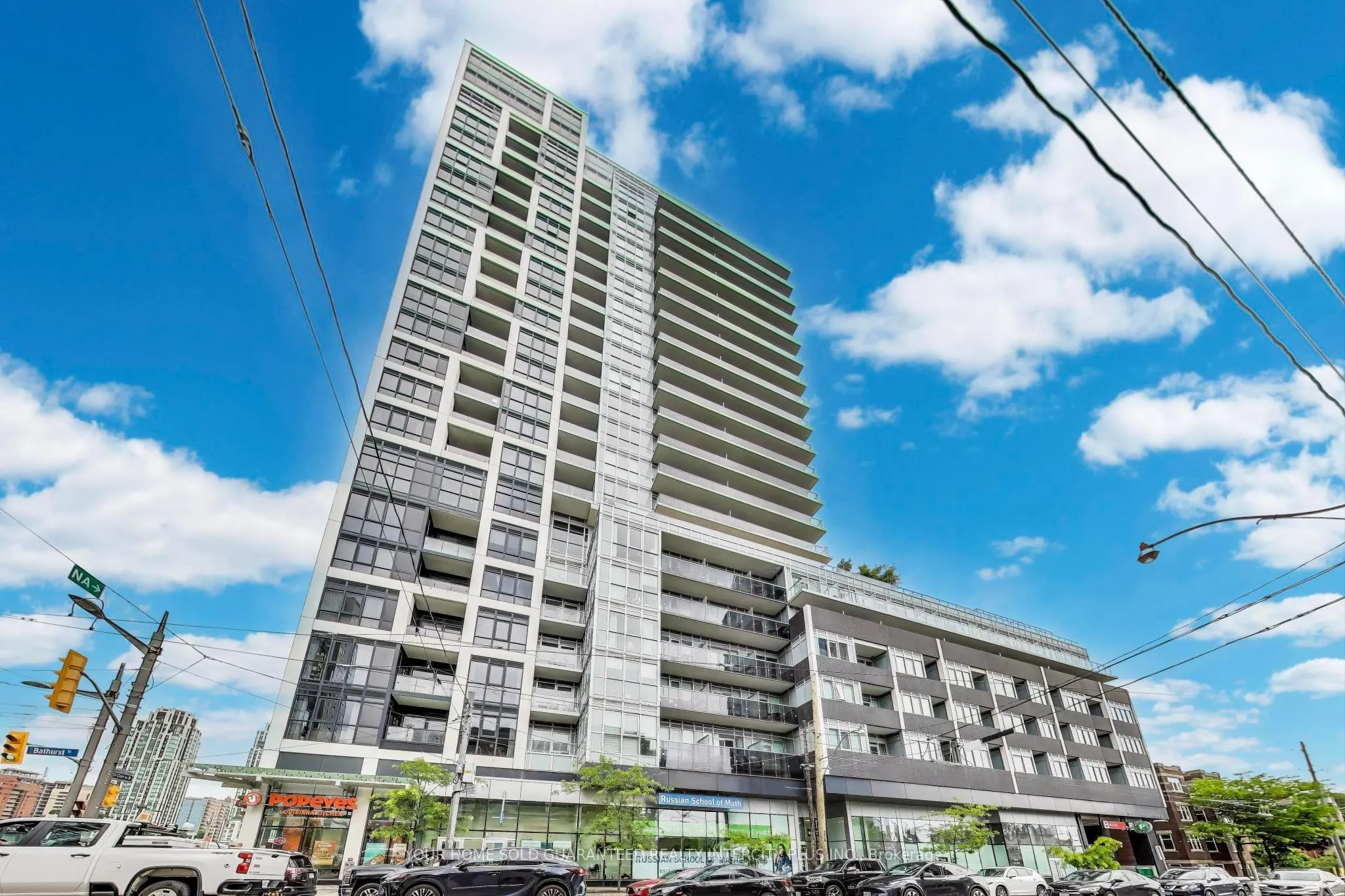 501 St. Clair Avenue W, #325