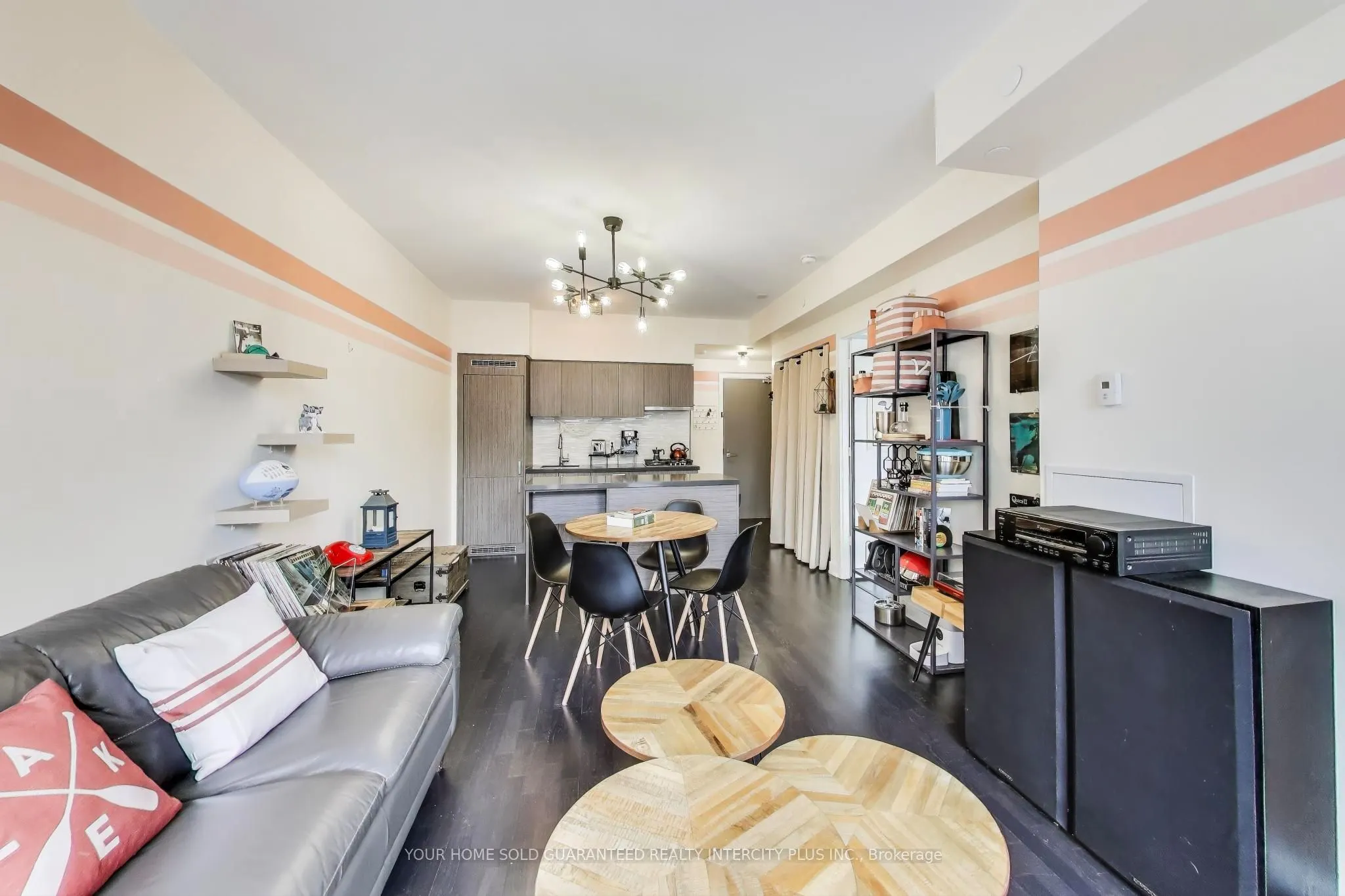 501 St. Clair Avenue W, #325