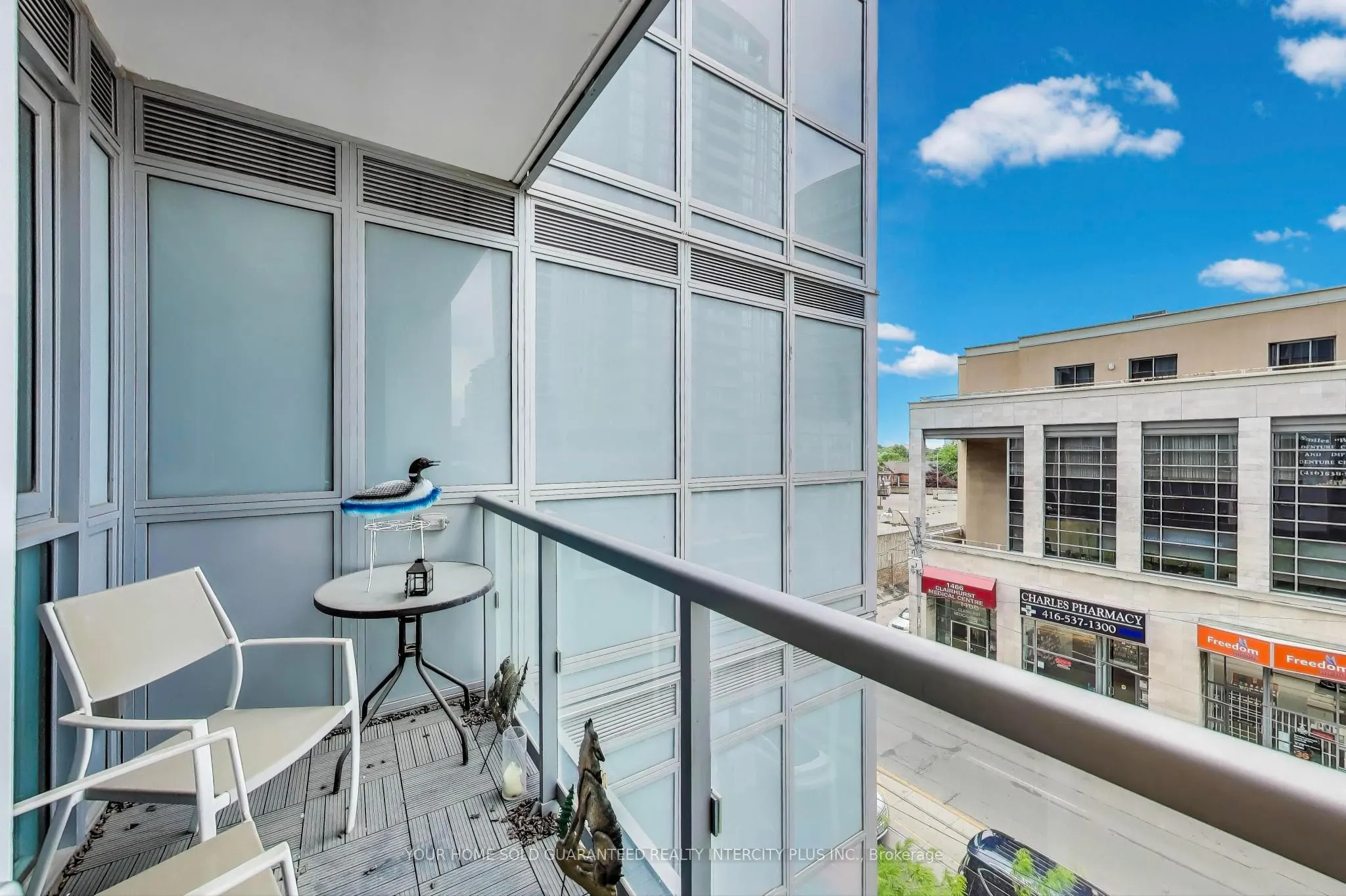 501 St. Clair Avenue W, #325