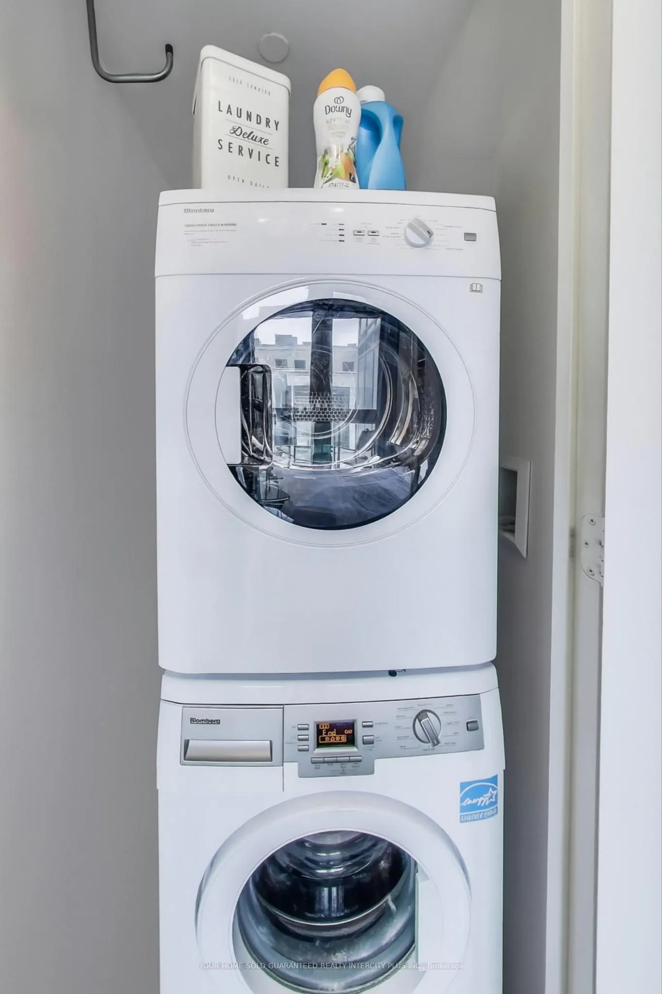 501 St. Clair Avenue W, #325