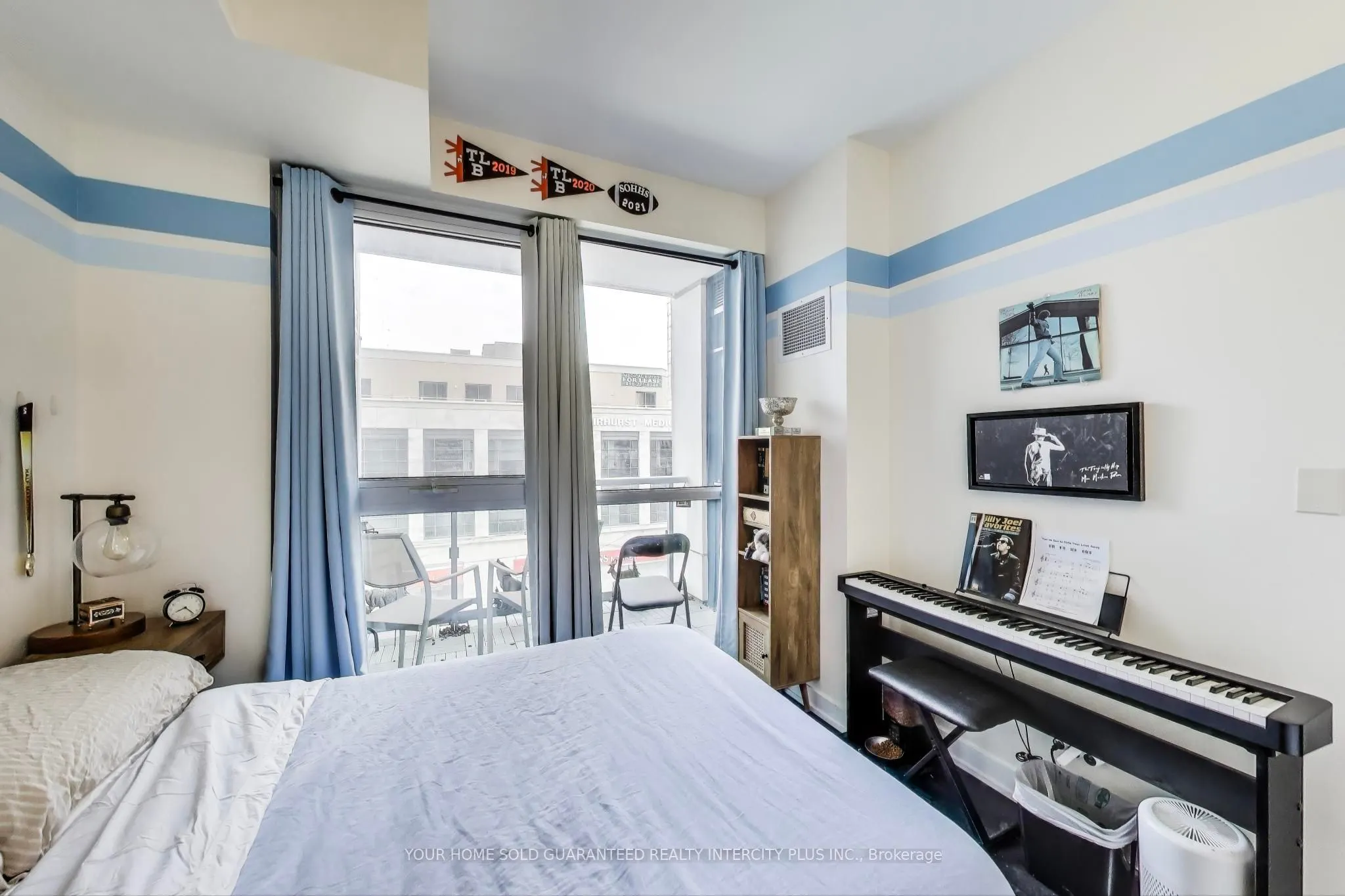 501 St. Clair Avenue W, #325
