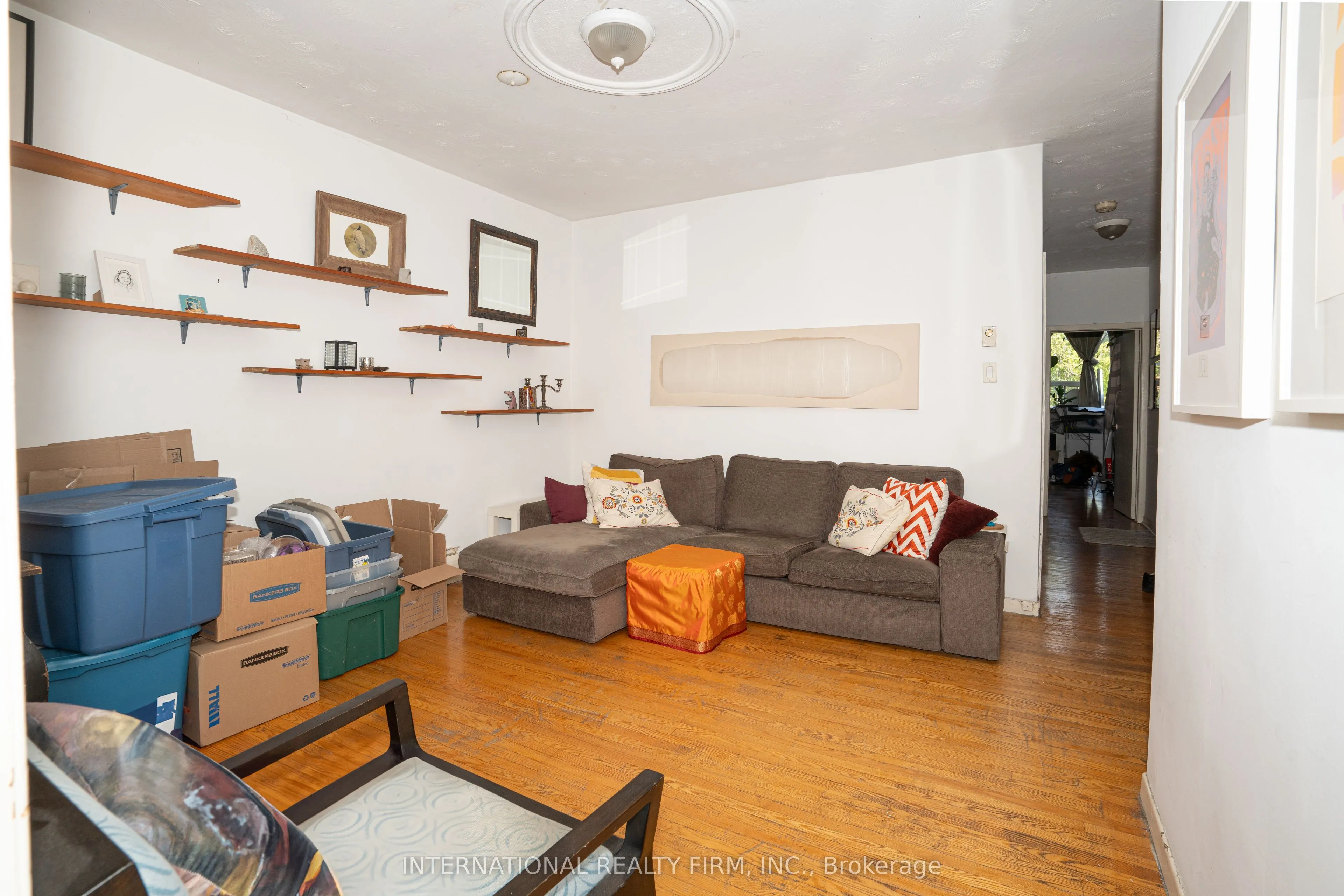 673 College Street, #2nd Flr Front
