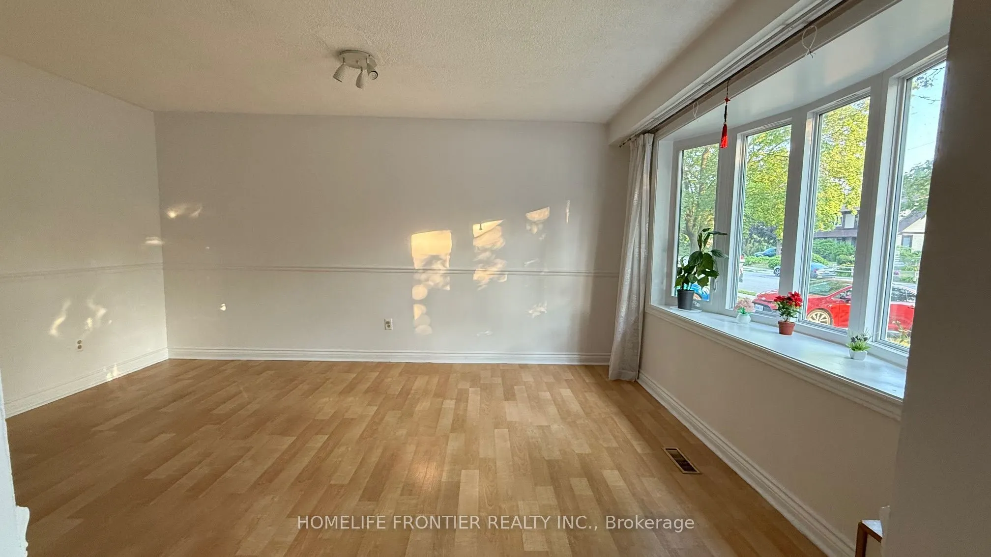 154 Freshmeadow Drive