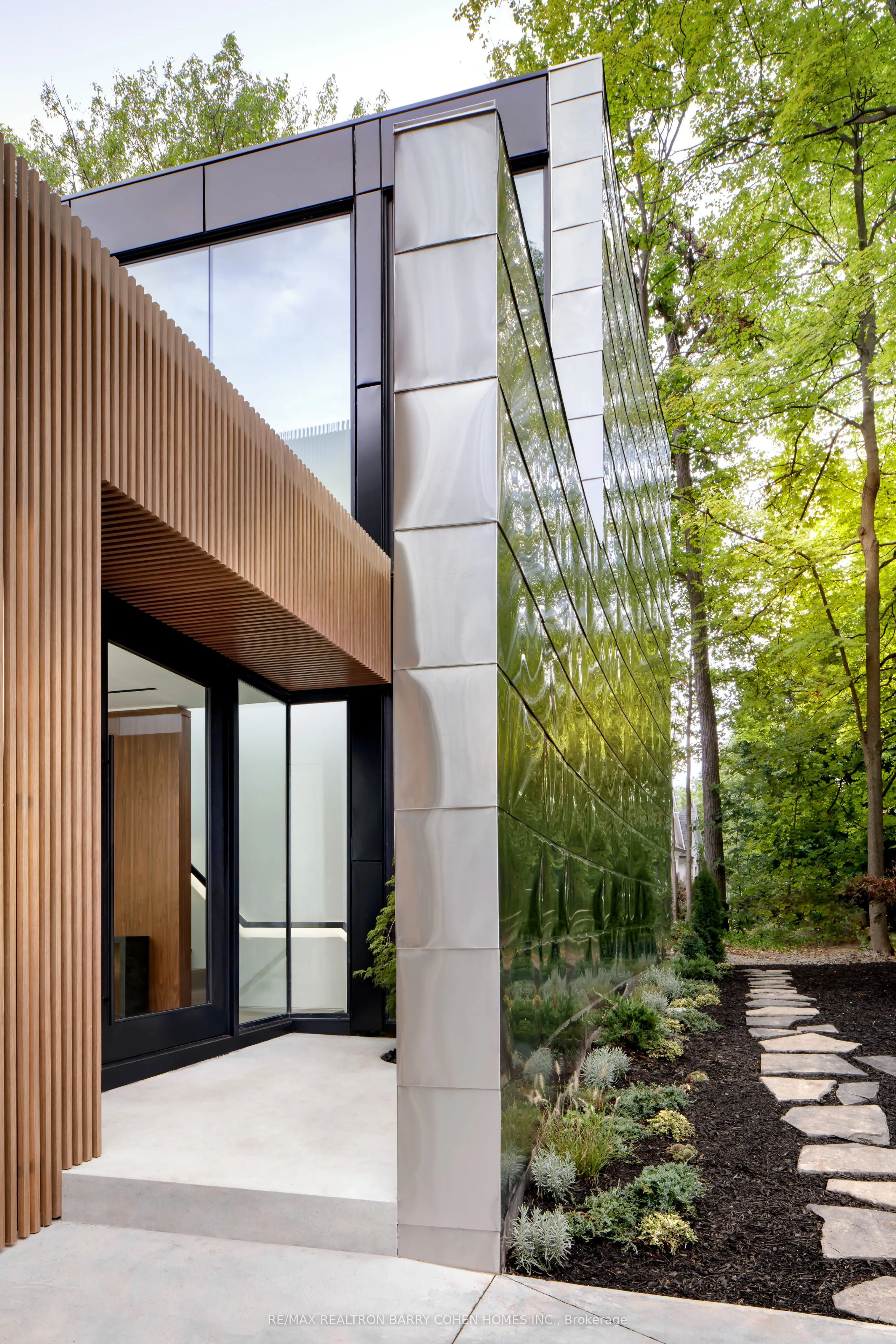 7 Waxwing Place