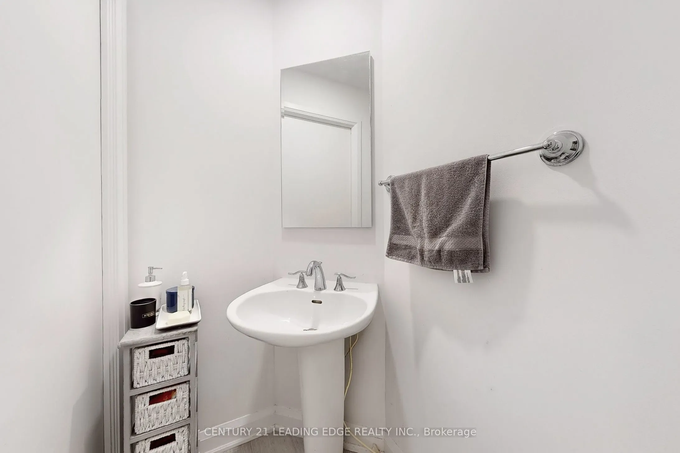 3 Mcalpine Street, #502