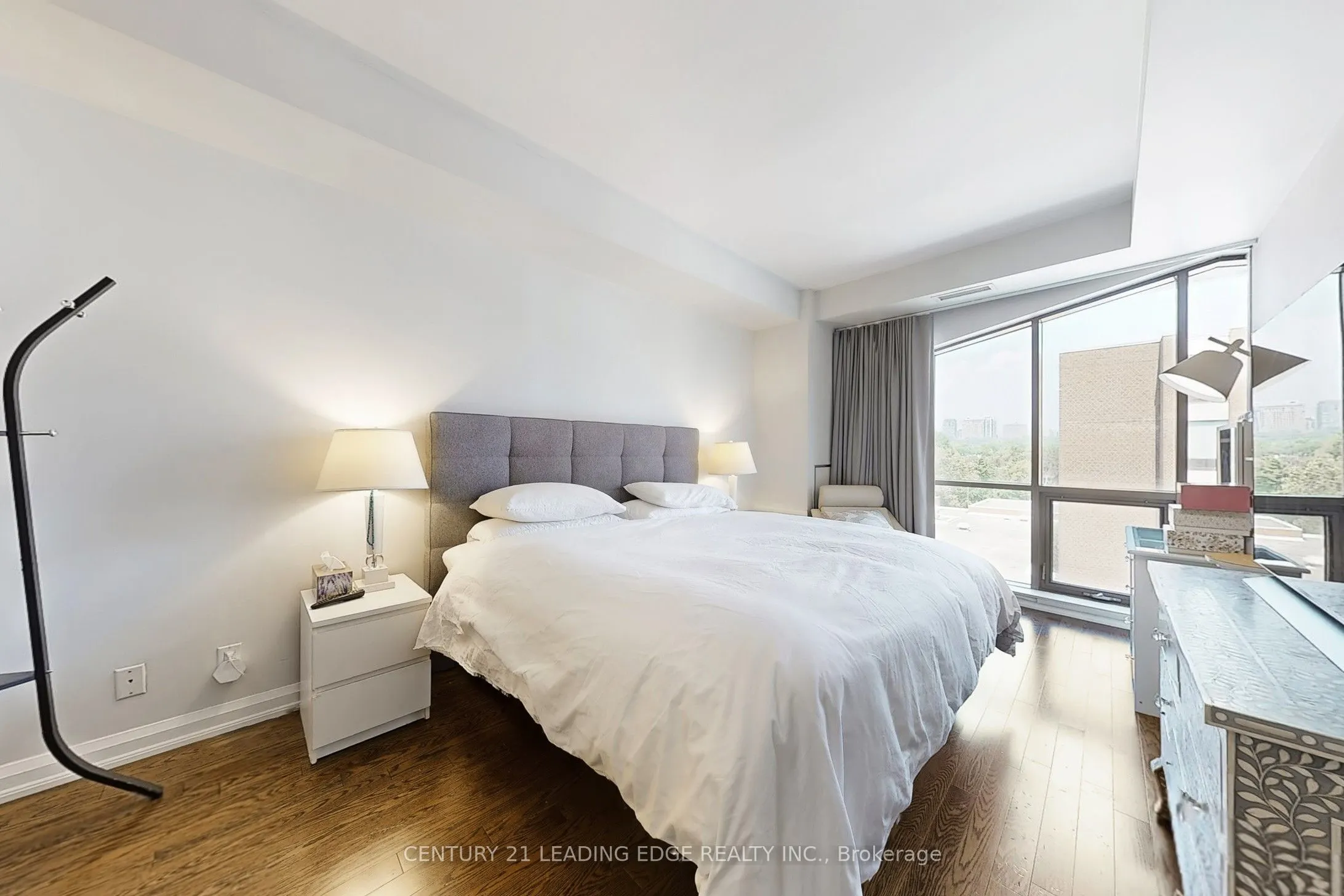 3 Mcalpine Street, #502
