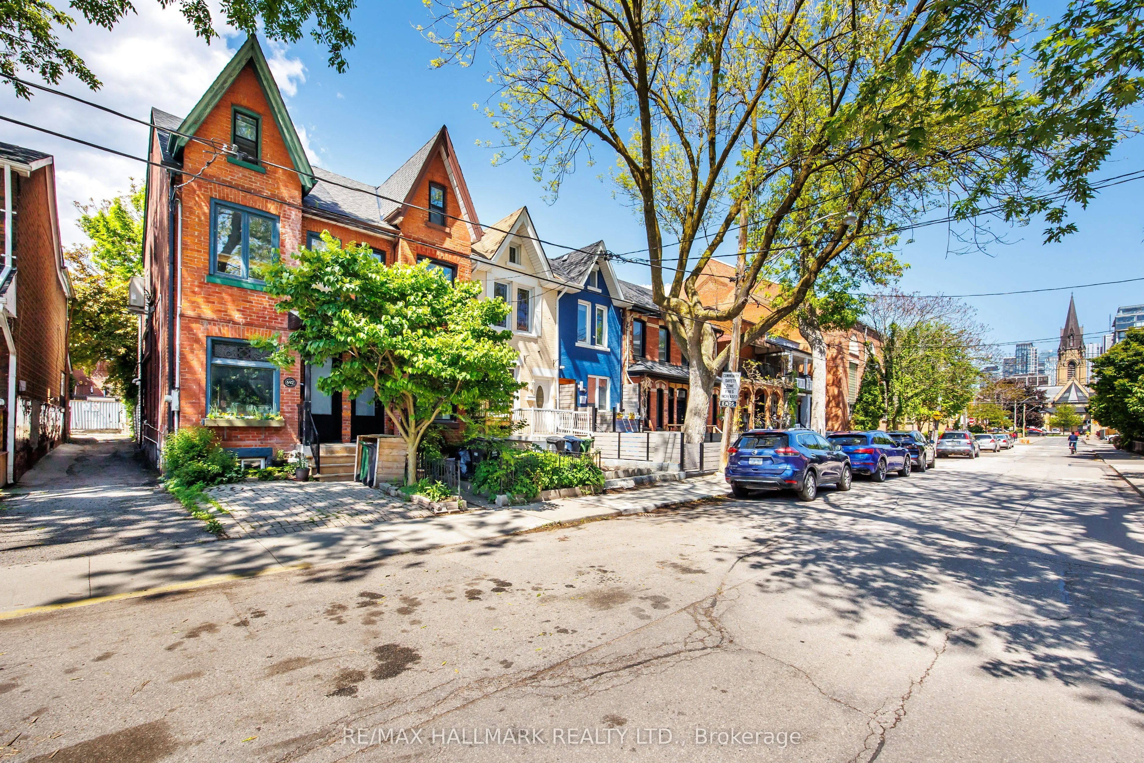 690 Adelaide Street W