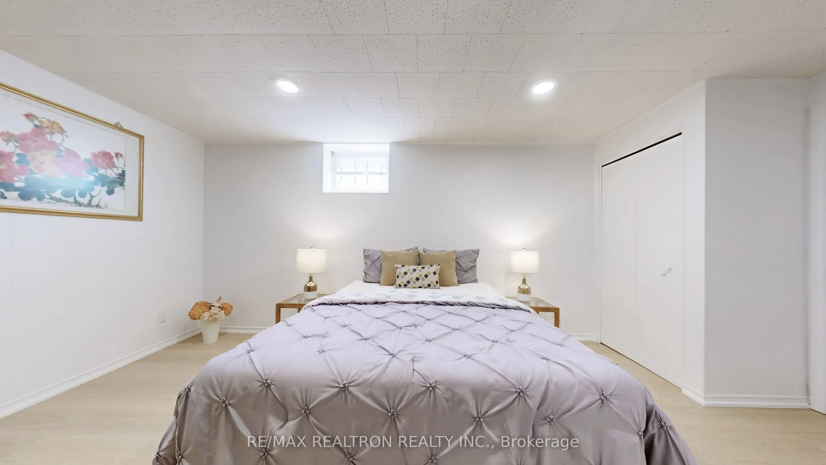 20 Zircon Court